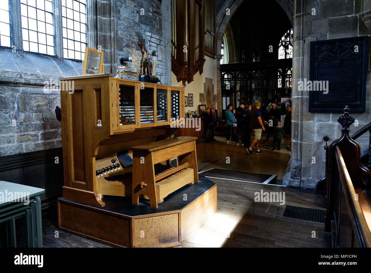 L'orgue de Lewis TC St Mary's Parish Church à Chesterfield, Derbyshire Banque D'Images