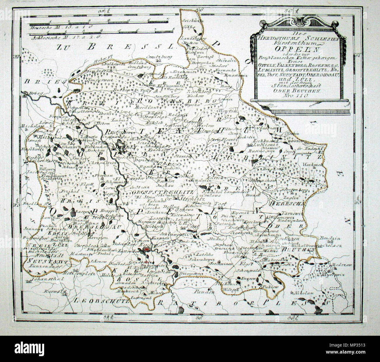 . Deutsch : Des Herzogthums Fürstenthum Schlesien Oppeln oder die zur Breßlauischen Kammer gehorigen Kreise Oppeln, Falkenberg, Rosenberg, Lublinitz, Grossstrehlitz, Kosel, Tost, Neustadt, Oberglogau, und mit der, Zülz Ober-Beuthen freyen Standesherrschaft. Nro. 110. Kolorierter Kupferstich . 1791. Johann Franz Joseph von Reilly (1766-1820) Noms alternatifs Reilly, Franz Johann Joseph von Description Éditeur et écrivain autrichien Date de naissance/Décès 18 Août 1766 6 juillet 1820 Lieu de naissance/décès Vienne Vienne 1790 - 1800 période de travail lieu de travail de contrôle de l'autorité de Vienne : Q11 Banque D'Images