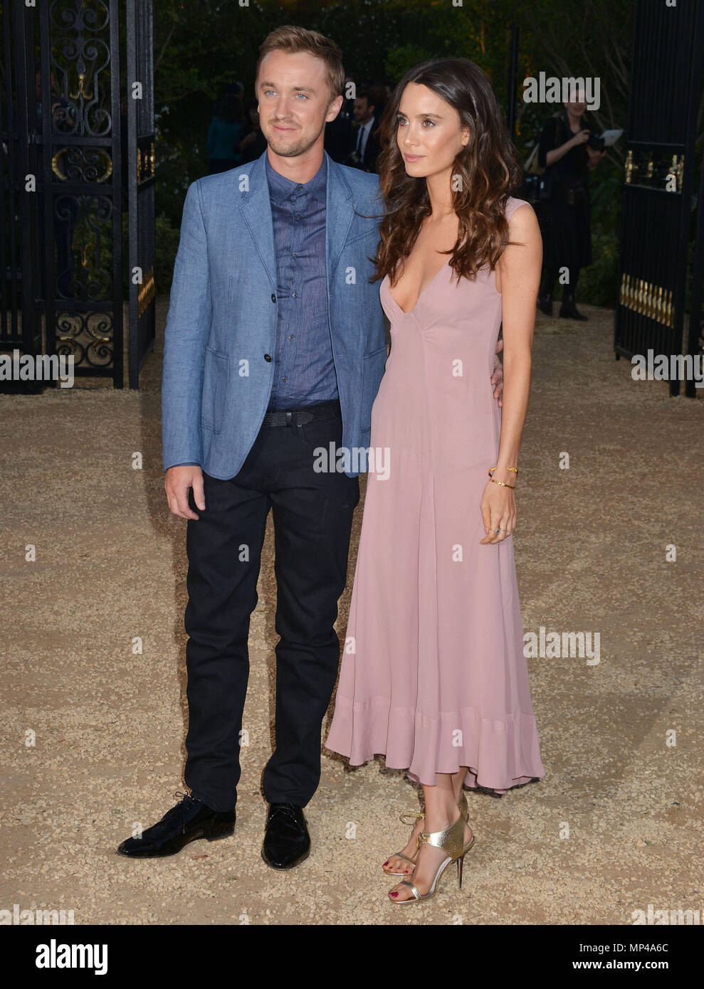 209 de Tom Felton à la Burberry - Londres à Los Angeles, à l'Observatoire de Griffith Park à Los Angeles. 16 avril 2015.Tom Felton 209 ------------- Red Carpet Event, Vertical, USA, Cinéma, Célébrités, photographie, Bestof, Arts, Culture et divertissement, Célébrités Topix fashion / Vertical, Best of, événement dans la vie d'Hollywood, Californie - Tapis rouge et en backstage, USA, Cinéma, Célébrités, cinéma, télévision, Célébrités célébrités musique, photographie, Arts et culture, Bestof, divertissement, Topix, verticale de la famille de l'année 2015, enquête tsuni@Gamma-USA.com , Banque D'Images