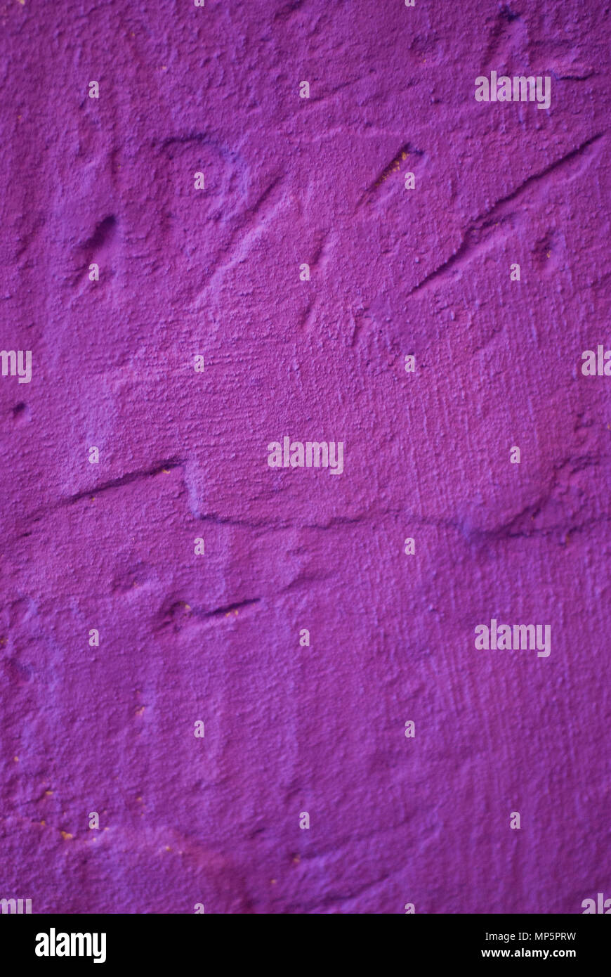 467567-Mur de textures 4 Plâtre Effet Violet Galerie Papier Peint