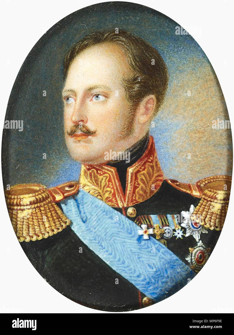 . Anglais : Nicholas I, empereur de Russie (1796-1855) Cette miniature est indiqué dans l'inventaire de 1877 Emaux d'avoir été peint par Lee en 1845, bien qu'il a été commandé par la reine Victoria en 1844 et figurant dans ses comptes, à cette date : 'à Lee pour émail de l'empereur de Russie, le duc de Brunswick & Prince Chas : Ed le prétendant 2d €53.0.0.'(RA/VIC/QUÉBEC CODE POSTAL OU AMÉRICAIN : 231/67). C'est après un portrait par Franz Krüger (1797-1857), connu par une gravure par Carl Mayer RCIN (614567). L'Empereur est illustré dans Imperial Russian uniforme avec le ruban et l'étoile de l'Ordre de St Andrew, le sta Banque D'Images