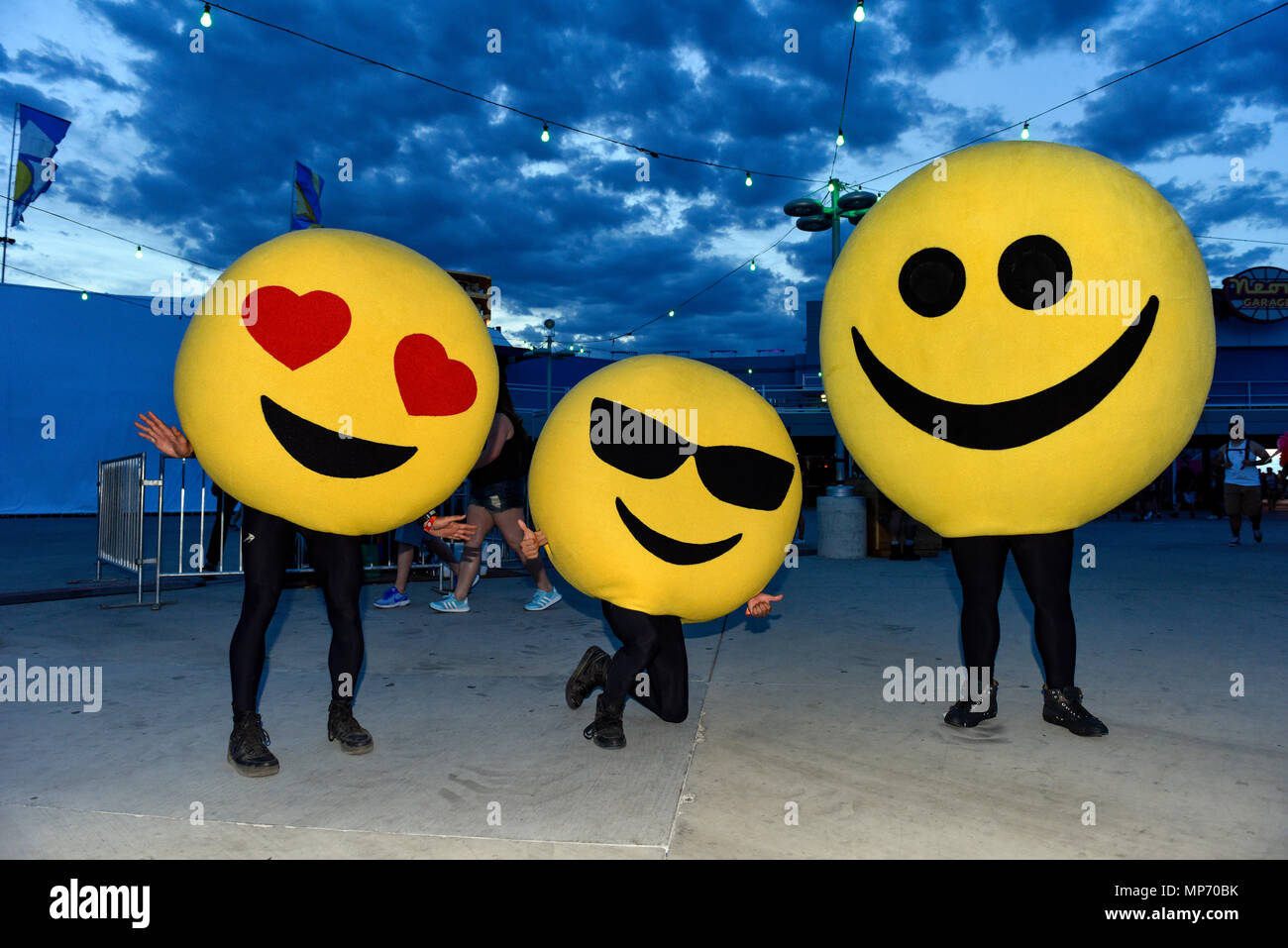 Las Vegas, Nevada, USA. 20 mai 2018, caractères Emoji au 2018 Electric Daisy Carnival, edc festival, Jour 3, Crédit : Ken Howard Images/Alamy Live News Banque D'Images