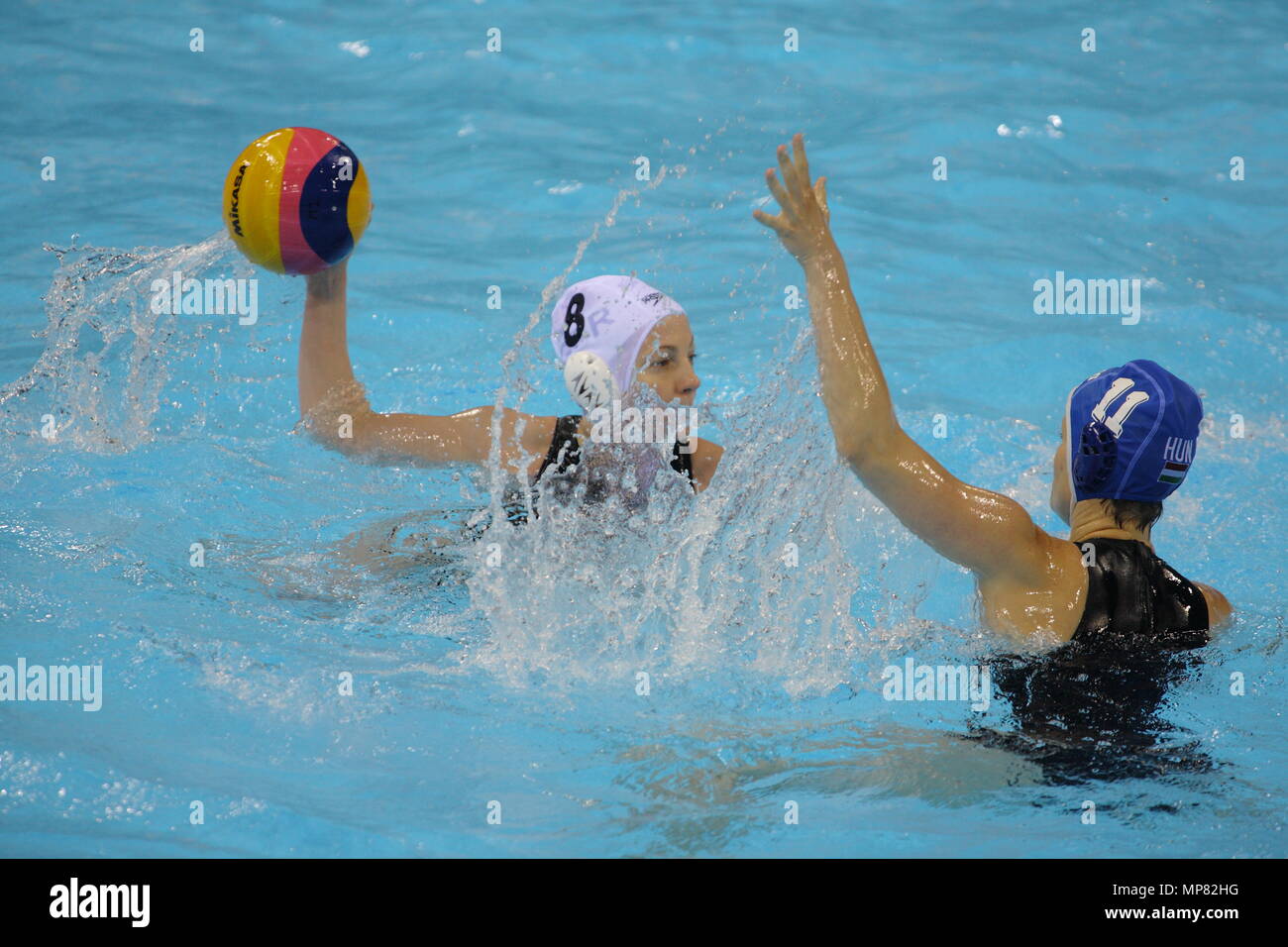 Le visa du water-polo féminin international, la Grande-Bretagne contre l'Hongrie à l'Arène de water-polo du Parc olympique de Londres 4 mai 2012 --- Image par © Paul Cunningham Banque D'Images