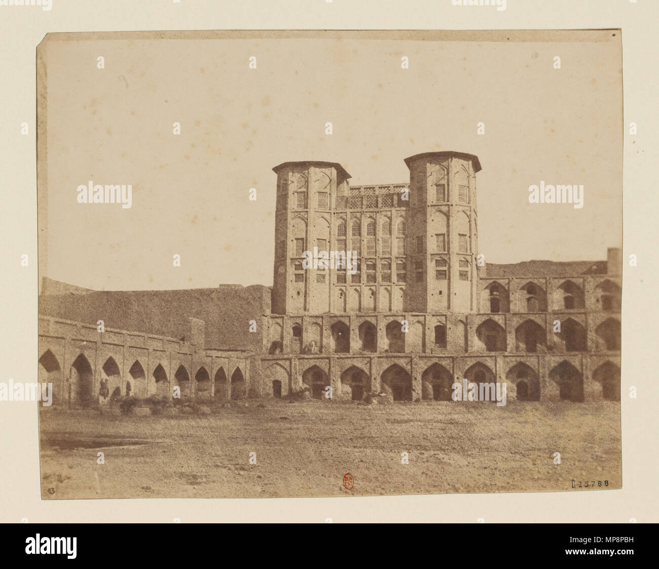 . Anglais : palais, Kermanshah . Entre 1851 et 1860. Luigi Pesce 763 palais, Kermanshah Banque D'Images