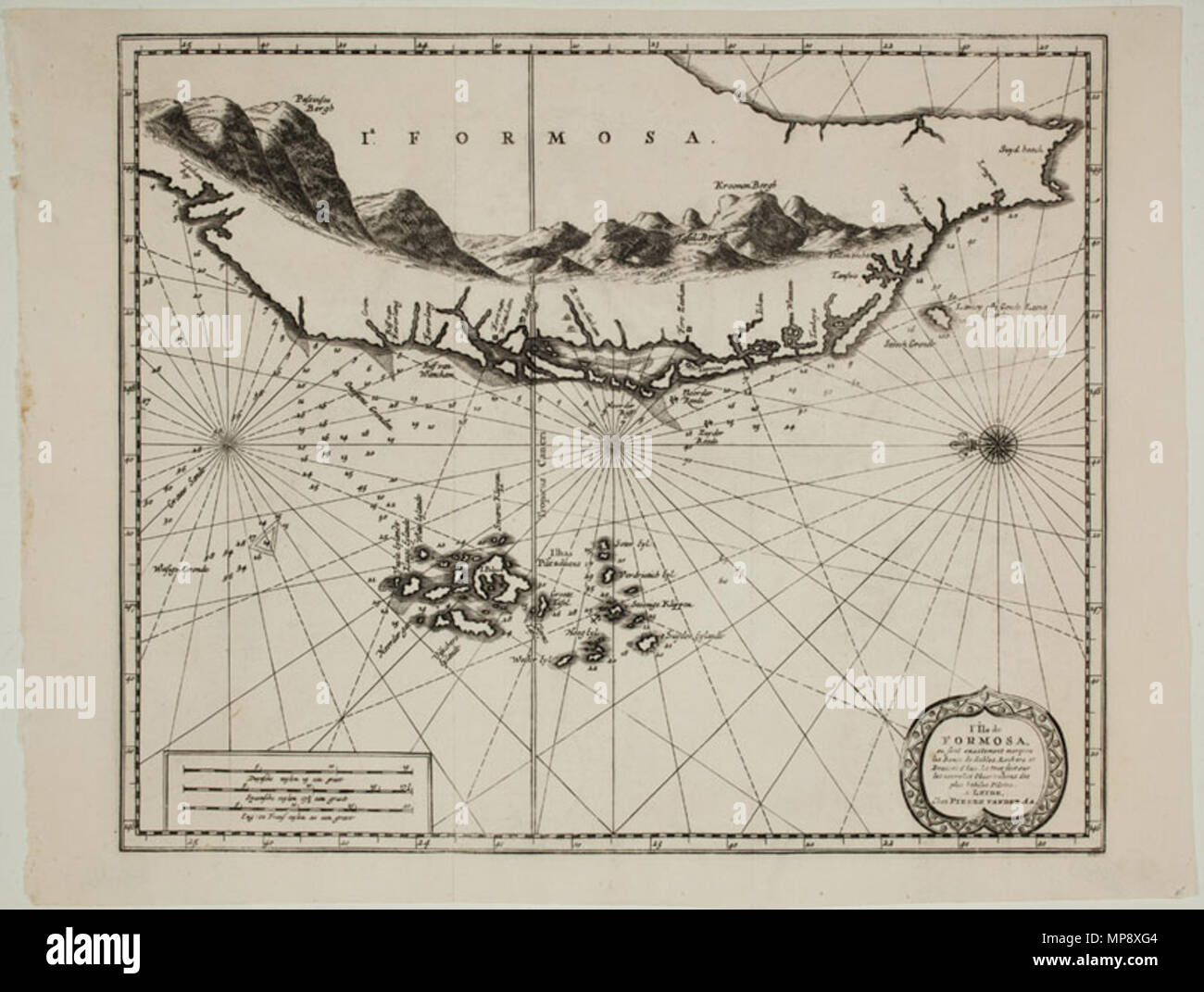 . Français : L'île de Formosa, ou sont exactement marquez les bancs de sables, rochers et brasses d'eau.. Leiden, c.1705. 290 x 350 mm. L'une des rares cartes anciennes de se concentrer sur Taiwan. Orientés vers le nord (vers la gauche, l'information disponible se concentre sur la côte ouest, avec les îles Penghu. Il a été publié dans un moreedition néerlandais … Lire des "voyages d'Albert de Mandelslo', un membre de l'ambassade de l'Inde Holstein dans les années 1630. 7 mai 2014, 20:30:22. AA, Pieter van der. 781 L'île de Formosa 1 Banque D'Images