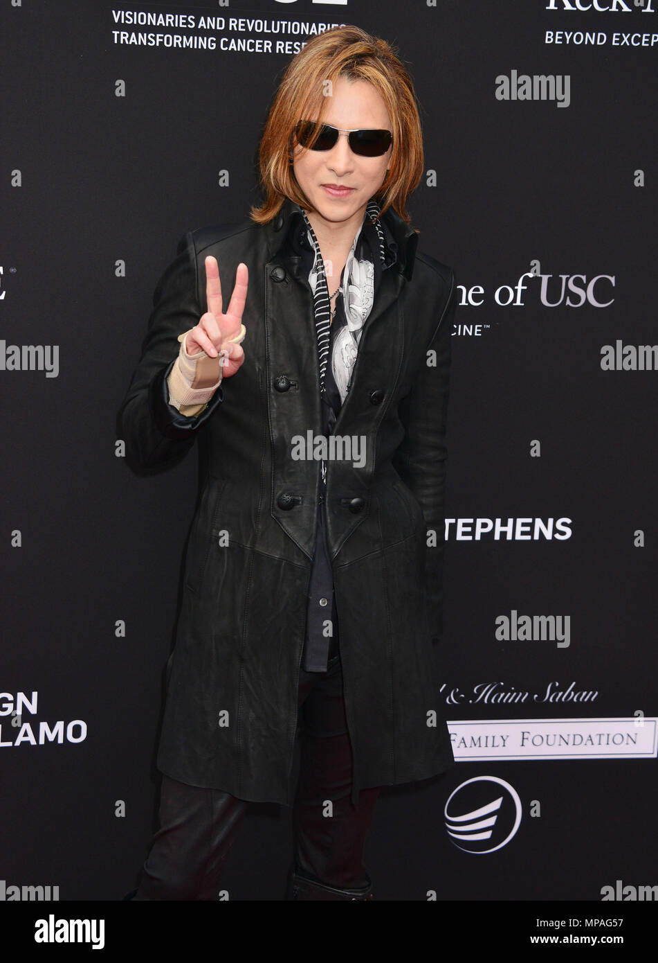 Yoshiki 008 à la 3e congrès biennal avec une Cause rebelles Fundraiser à Barker Hangar le 11 mai 2016 à Santa Monica, CAYoshiki 008 ------------- Red Carpet Event, Vertical, USA, Cinéma, Célébrités, photographie, Bestof, Arts, Culture et divertissement, Célébrités Topix fashion / Vertical, Best of, événement dans la vie d'Hollywood, Californie - Tapis rouge et en backstage, USA, Cinéma, Célébrités, cinéma, télévision, Célébrités célébrités musique, photographie, Arts et culture, Bestof, divertissement, Topix trois quarts, vertical, une personne, à partir de l'an , 2016, enquête tsuni@Gamma- Banque D'Images