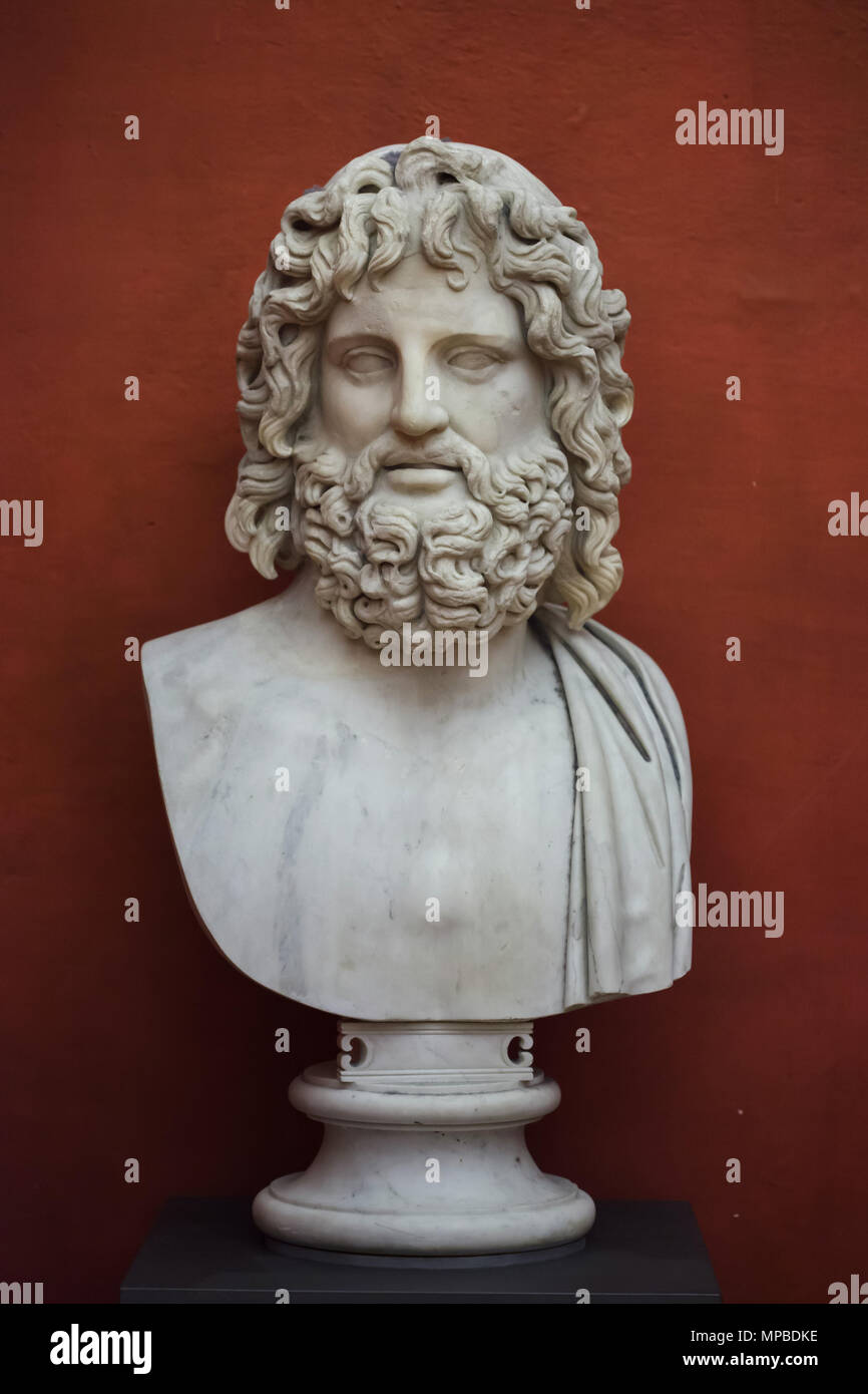 Tête de Zeus. Copie en marbre romain de la fin du 2e siècle d'après un original grec attribué à la fin de l'affichage classique sur Léocharès sculpteur dans la galerie des Offices (Galleria degli Uffizi), à Florence, Toscane, Italie. Banque D'Images