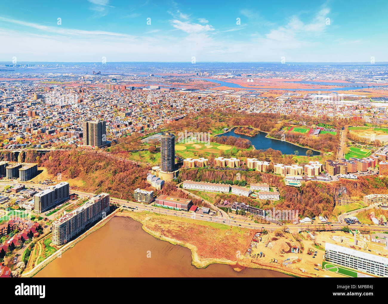 Vue aérienne sur 145e Street Bridge, entre Manhattan et le Bronx NYC, New York aux USA Banque D'Images