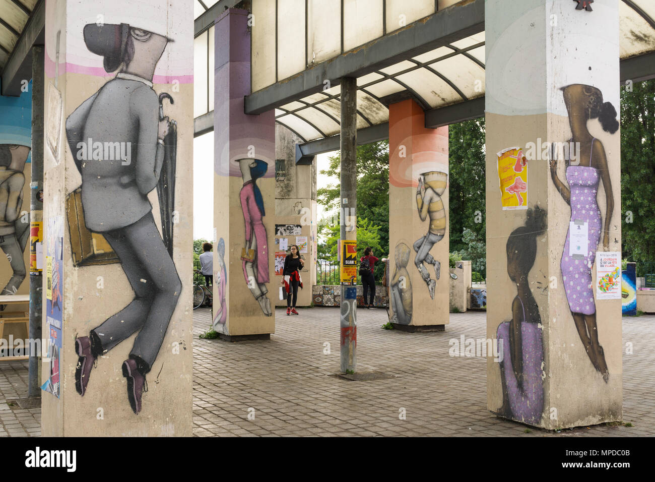 Détail de l'art de rue dans le Parc de Belleville à Paris, France. Banque D'Images