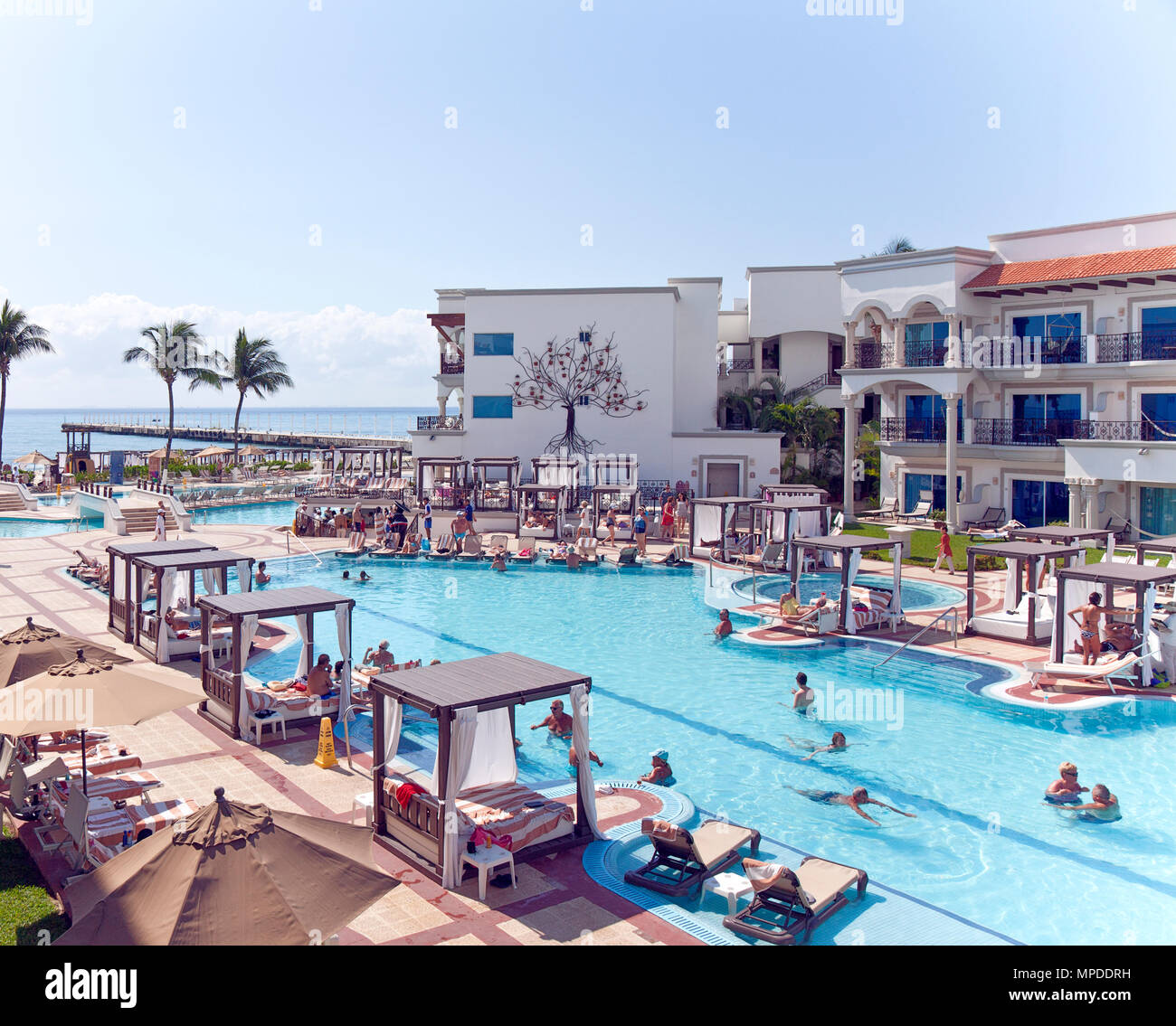 Piscine, Le Royal Playa del Carmen, Mexique. Banque D'Images