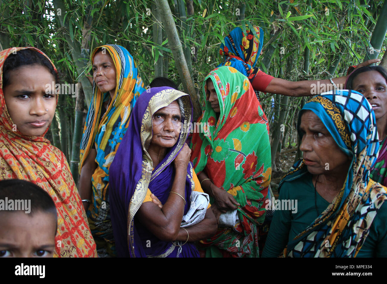 Le Bangladesh. Les personnes touchées par les inondations au Bangladesh. Le Bangladesh a subi une inondation chaque année à cause de la pluie de mousson dévastatrice, flash-inondation et augmentation de la température mondiale comme la fonte des neiges de l'Himalaya. Des millions de personnes sont touchées et de nombreux tués lors de l'inondation dans ce pays. Les gens souffrent de pénuries alimentaires, eau potable pure, de maladies et beaucoup d'entre eux la perte de leurs maisons, le bétail, les cultures et ils passent par la situation catastrophique pendant et après les inondations. © Asad Rehman/Alamy Stock Photo Banque D'Images