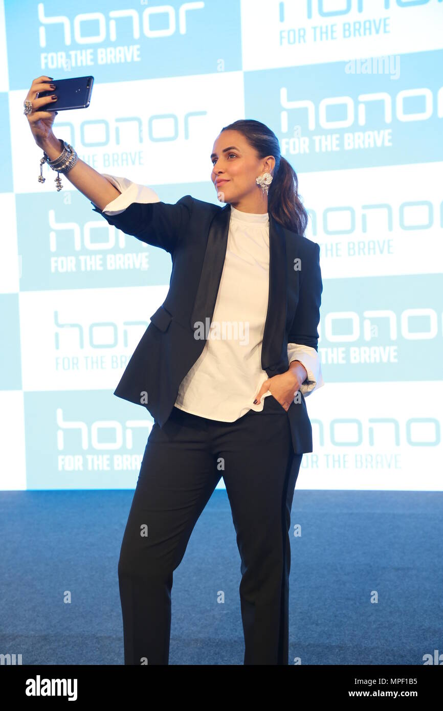 New Delhi, Inde. 22 mai, 2018. L'actrice de Bollywood Neha Dhupia durant le lancement de l'honneur 7 Crédit : Smartphones Jyoti Kapoor/Pacific Press/Alamy Live News Banque D'Images