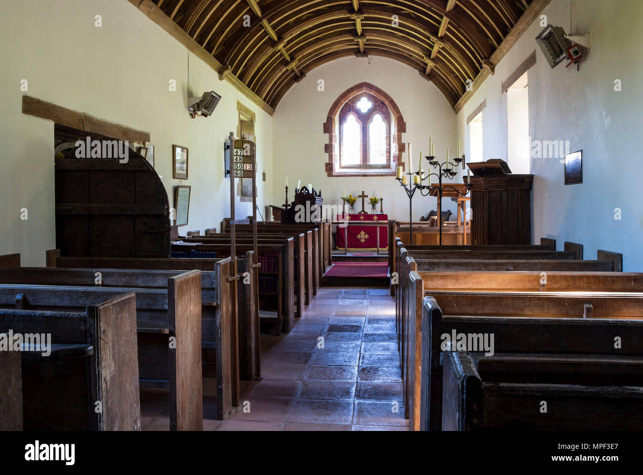 L'intérieur de l'église paroissiale de Stoke Pero, Parc National d'Exmoor, Somerset, UK Banque D'Images