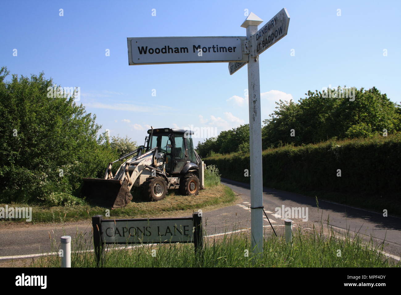 Tracteur agricole à Danbury cross roads Banque D'Images