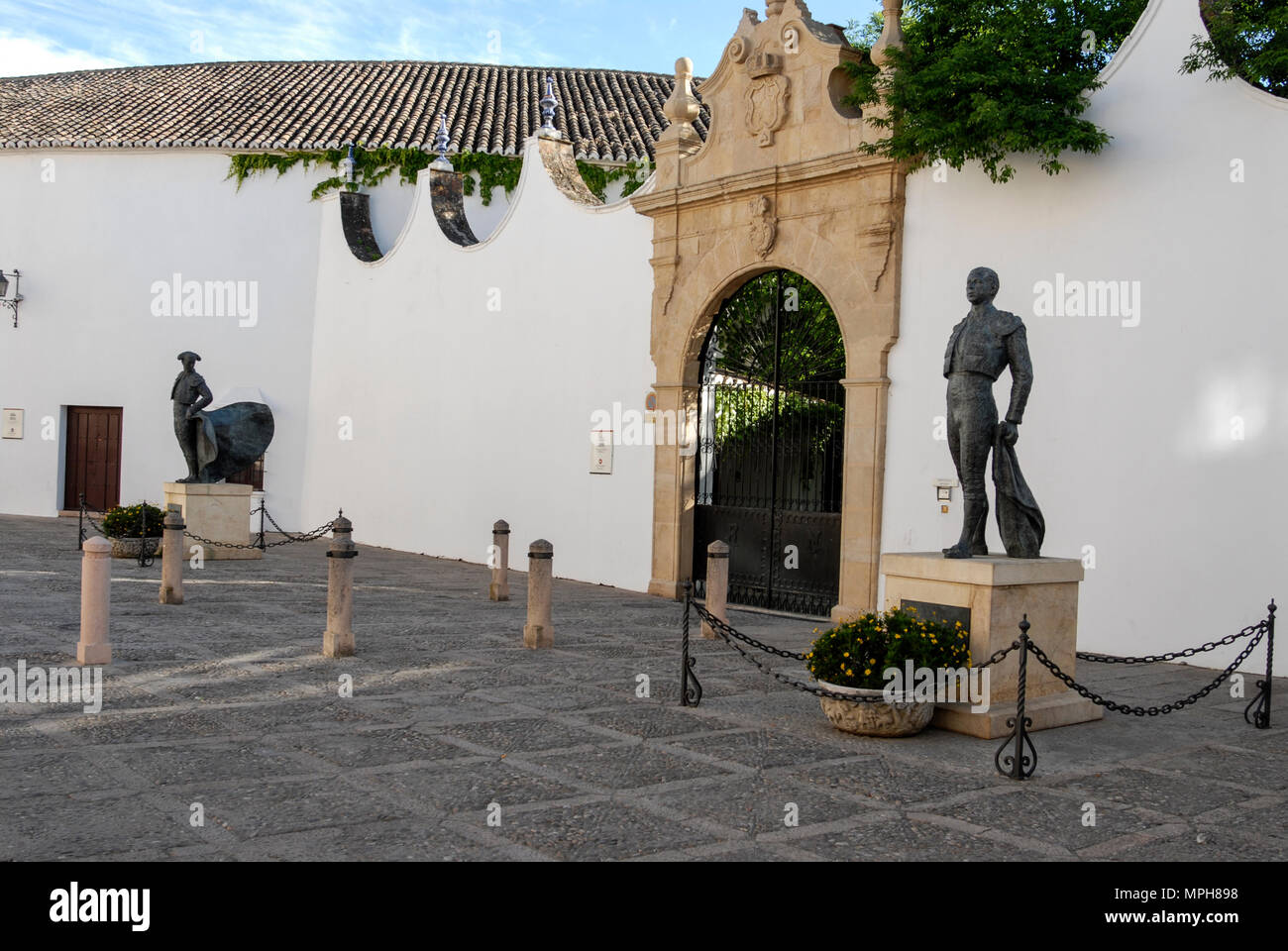Une statue de Ronda est née le célèbre torero, Cayetano Ordonez y Aguilera (Janvier 24, 1904, Ronda, Espagne - 30 octobre 1961, Madrid, Espagne). Il est le Banque D'Images