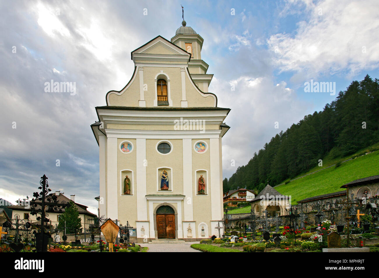 Église et cimetière de la Sesto 'sexten' - Dolomite italienne 2 Banque D'Images