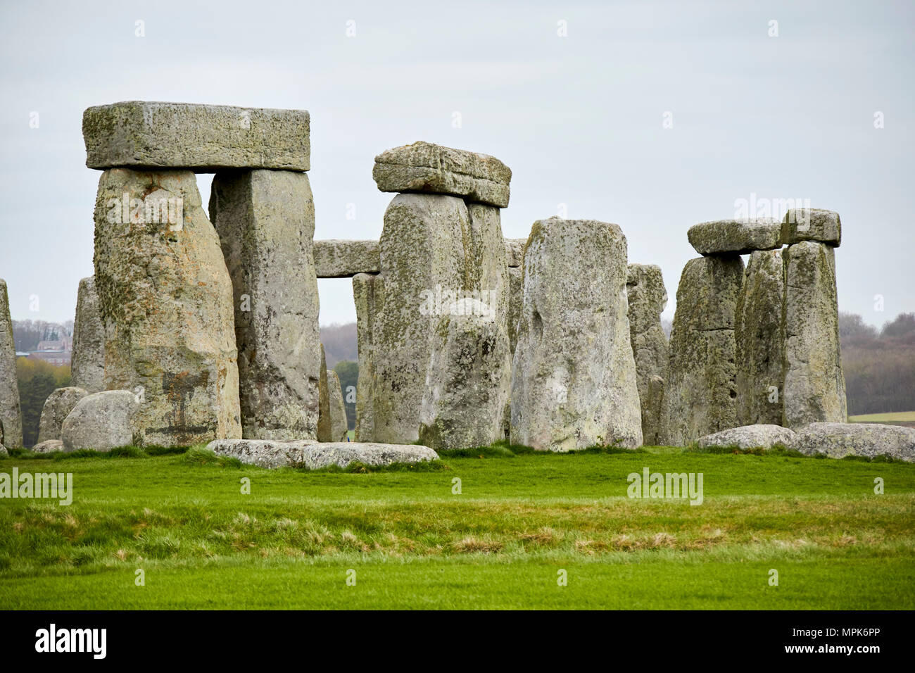 Avis de cercle de pierres caméra sarsen au côté opposé à l'avenue stonehenge wiltshire england uk Banque D'Images