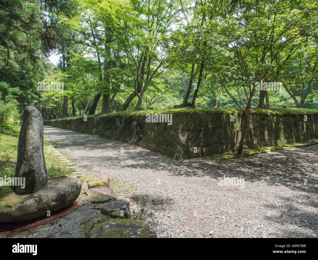 Fondation Pierre plate-forme à Oyunohara position originale du Kumano Hongu Taisha, patrimoine mondial de l'culte, Wakayama, Japon Banque D'Images