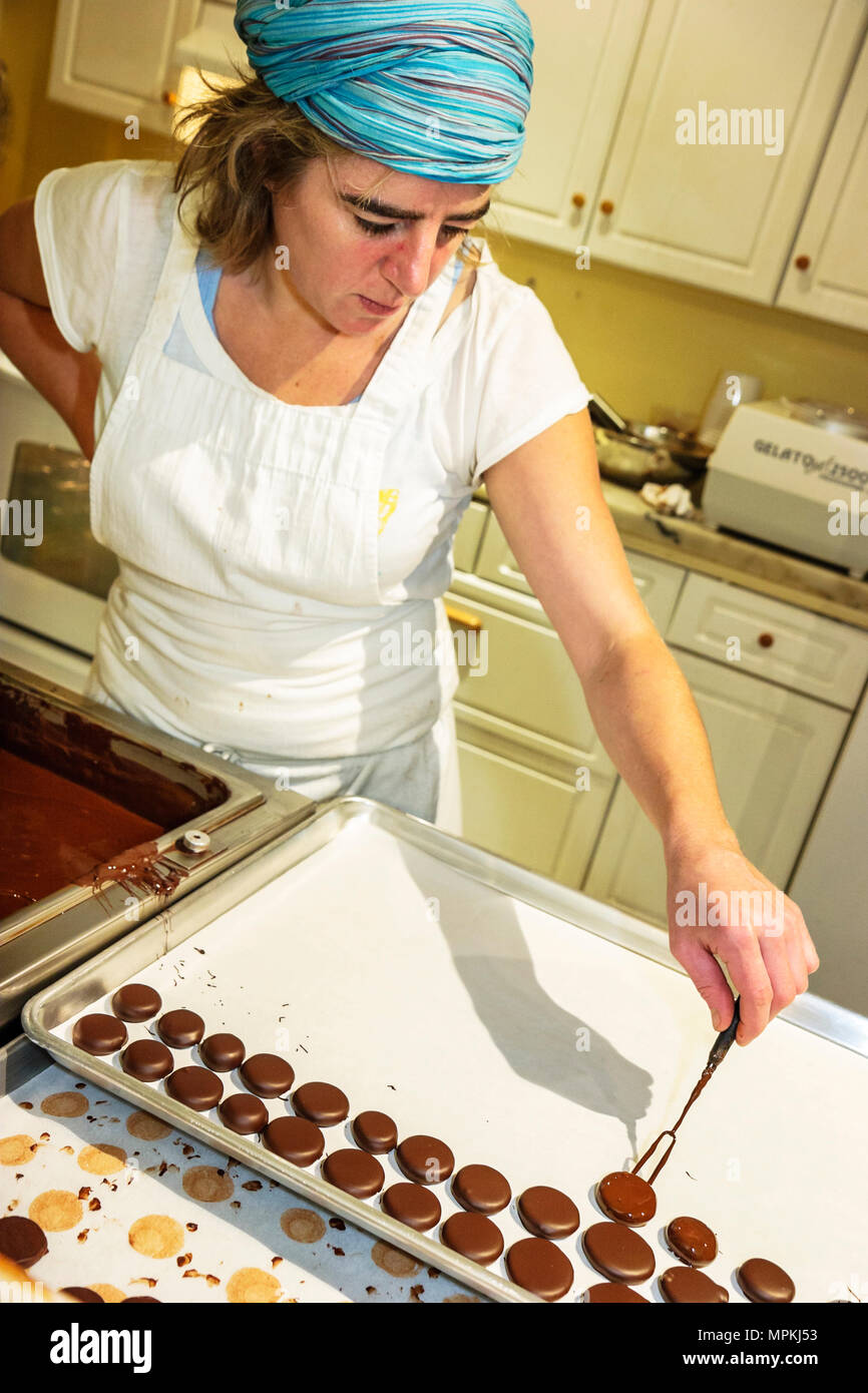 Chocolate montreal Banque de photographies et d'images à haute résolution -  Alamy