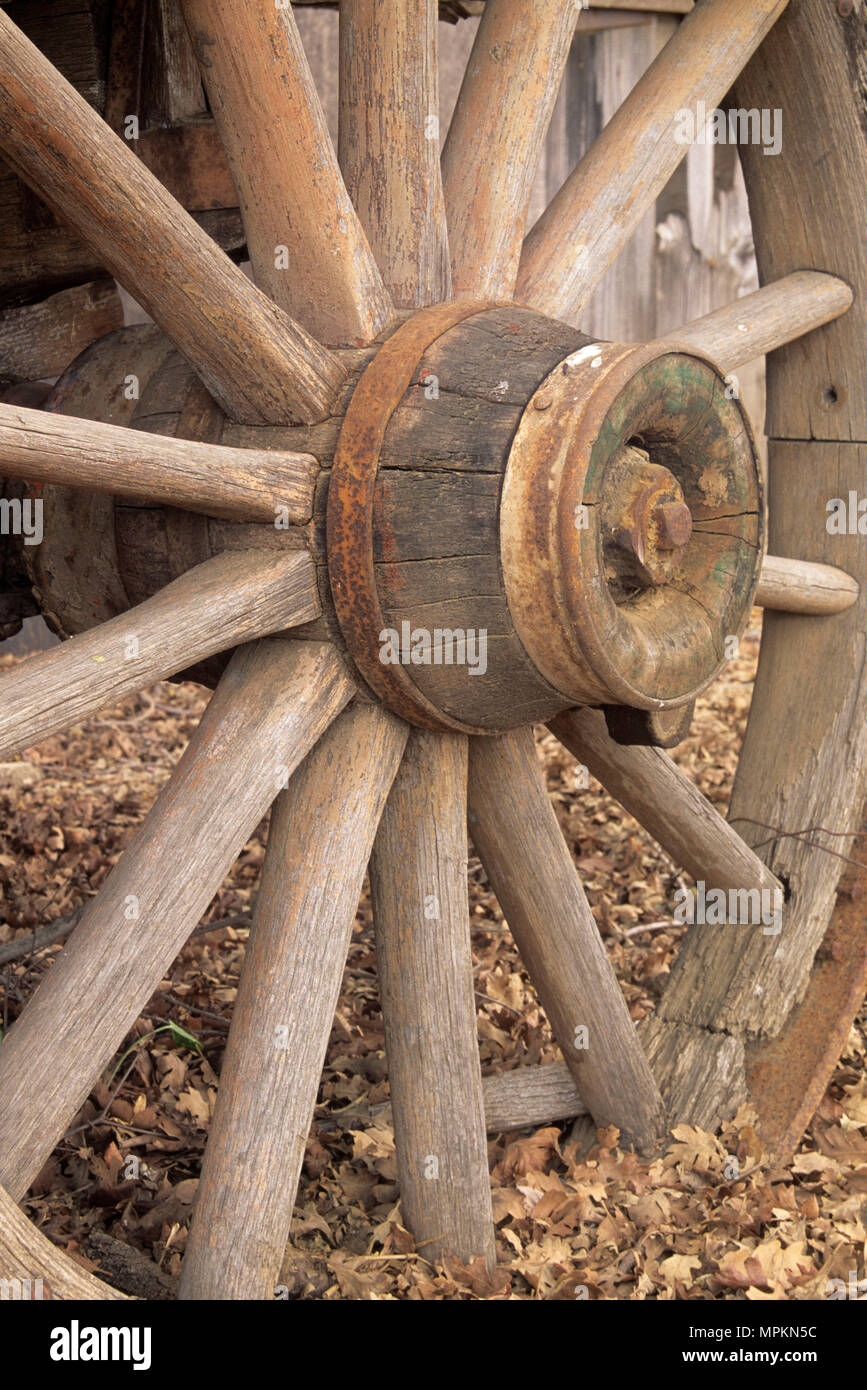 Roue de chariot, Paramount Ranch, Santa Monica Mountains National Recreation Area, Californie Banque D'Images