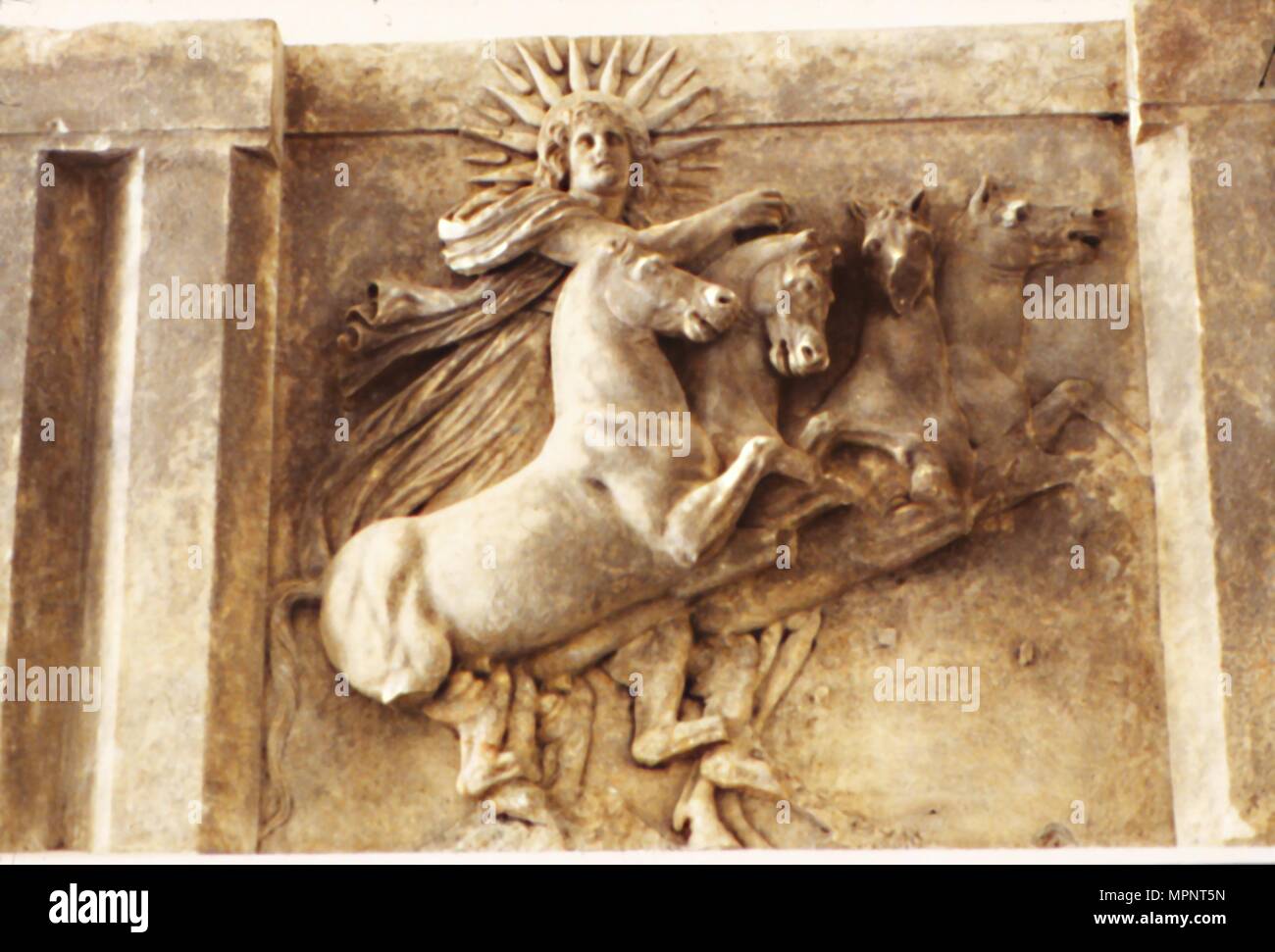 Sol. Sun-God romain dans son char, de secours à Musée de Pergame, c400-370 BC. Artiste : Inconnu. Banque D'Images