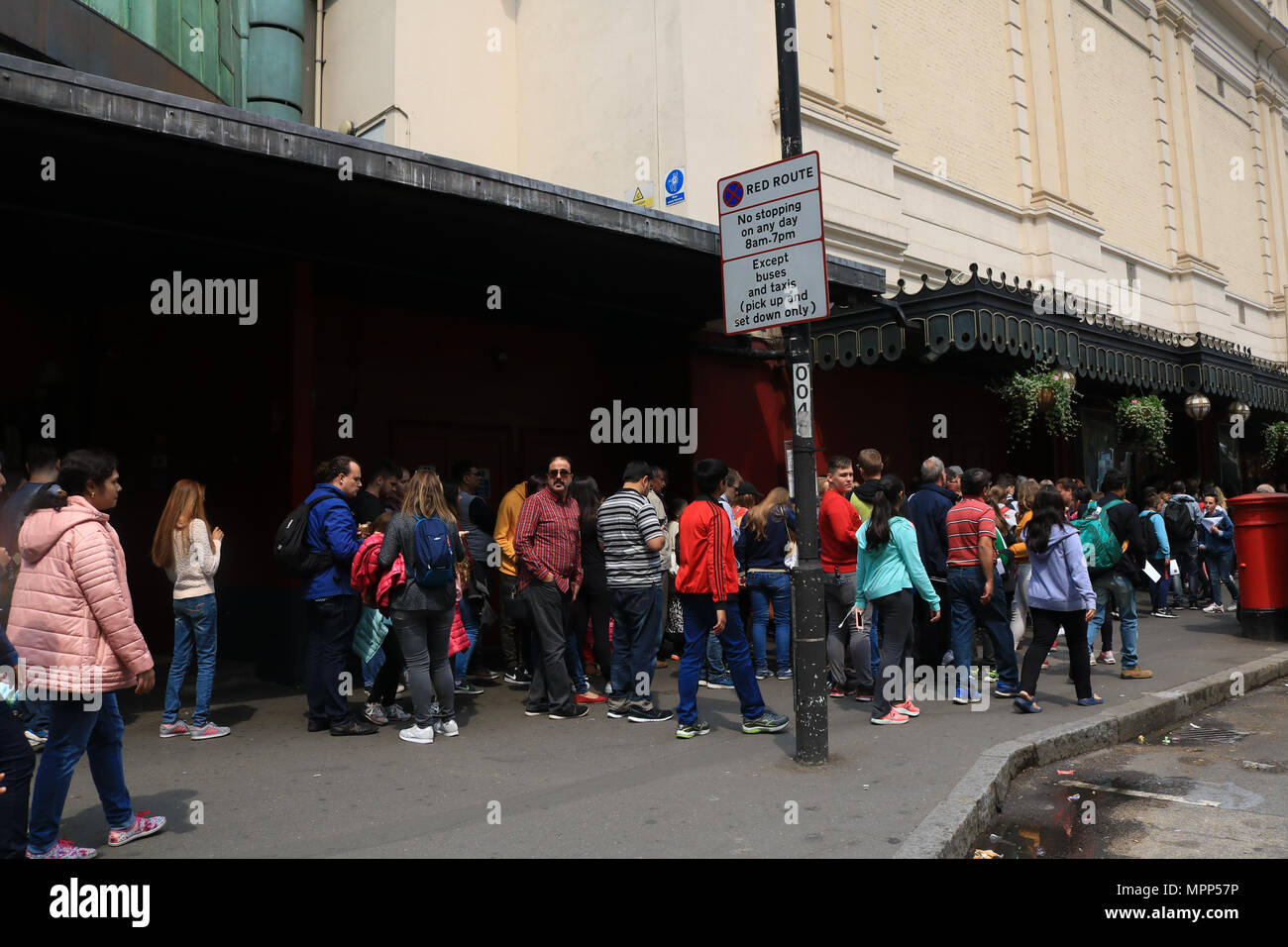 London UK. 24 mai 2018. Madame Tussauds le célèbre musée de cire qui attire 2,5 millions de visiteurs chaque année a placé une demande de planification à Westminster City council pour l'installation de bollards d'anti-terrorisme à l'extérieur de son siège de Londres à arrêter les véhicules de la chaussée Crédit : amer ghazzal/Alamy Live News Banque D'Images