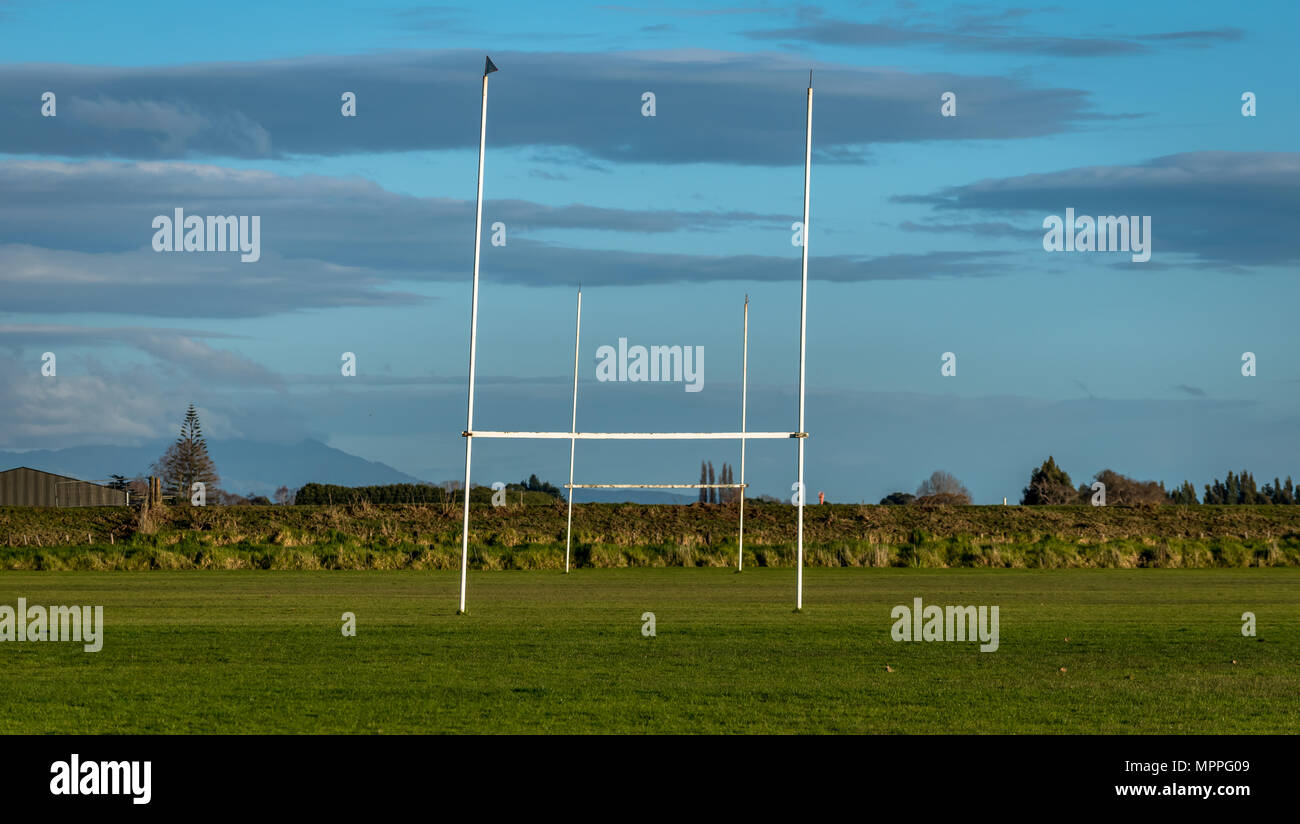 Les postes sur le terrain de rugby de l'école Banque D'Images