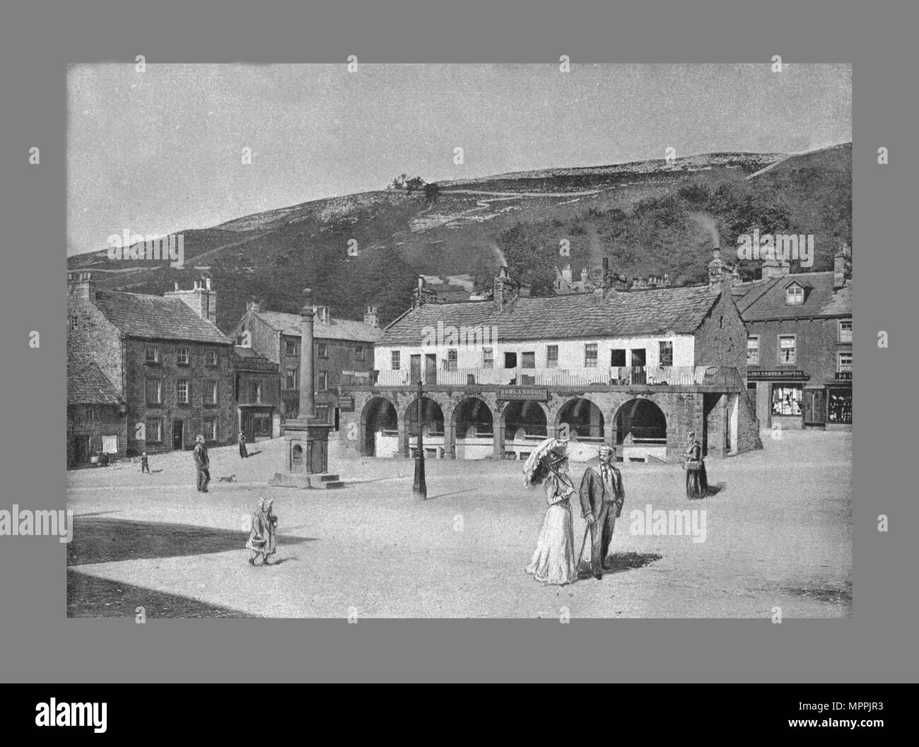 Vieille ruine et la Place du Marché, régler, c1900. Artiste : Anthony Horner. Banque D'Images