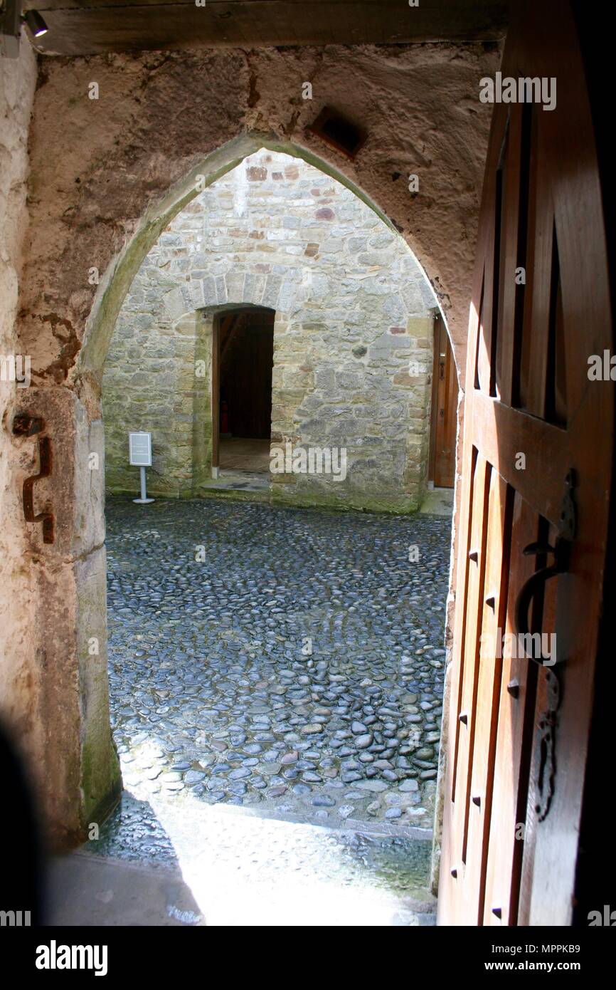 Porte à l'intérieur de Château de Cahir, Ville de Cahir, comté de Tipperary, Irlande Banque D'Images