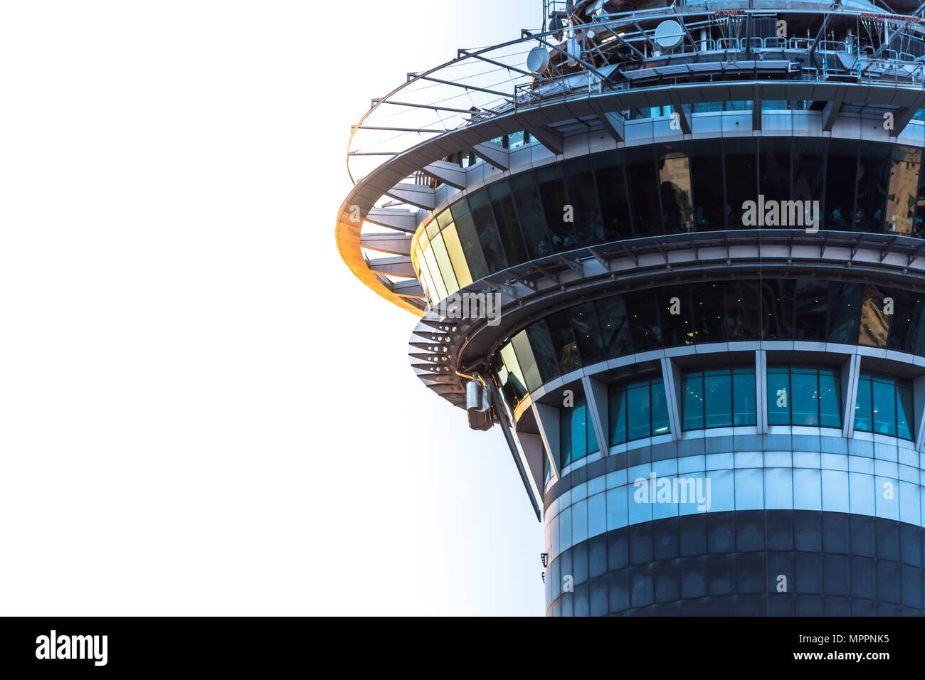 Auckland Sky Tower dans le centre-ville de CBD Banque D'Images