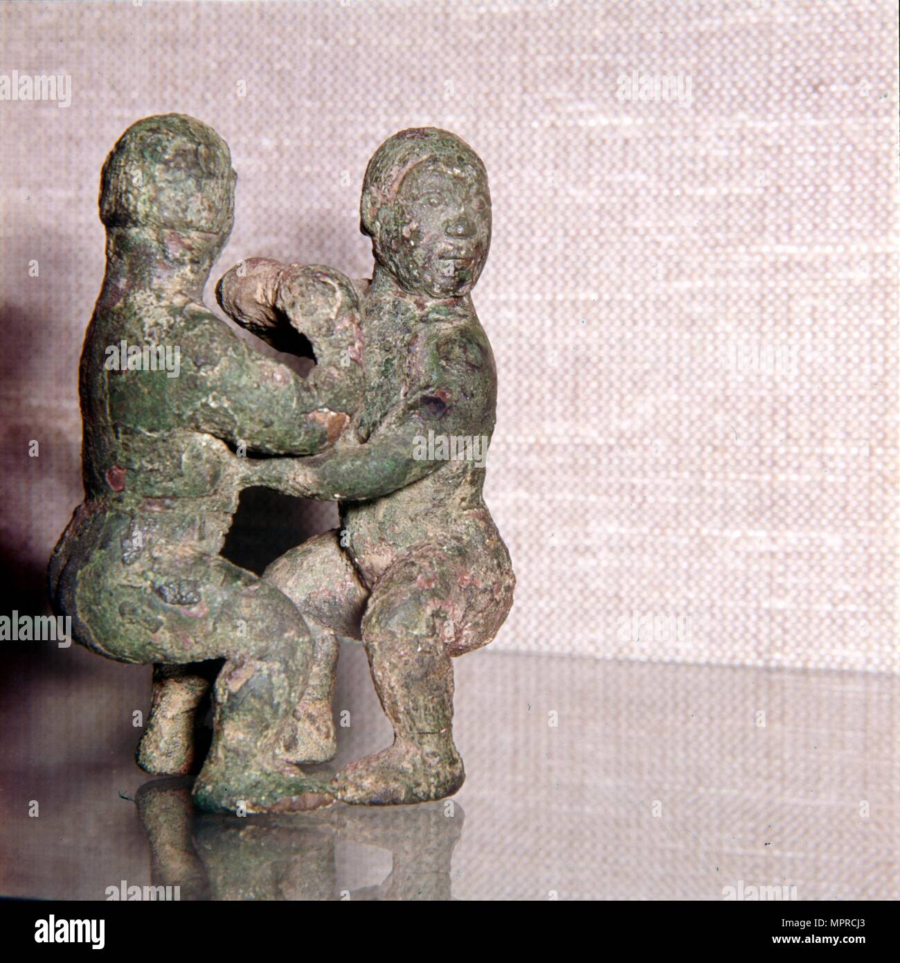 Les lutteurs de bronze chinois, fin dynastie Zhou, 4e siècle avant J.-C., 3e siècle avant J.-C.. Artiste : Inconnu. Banque D'Images