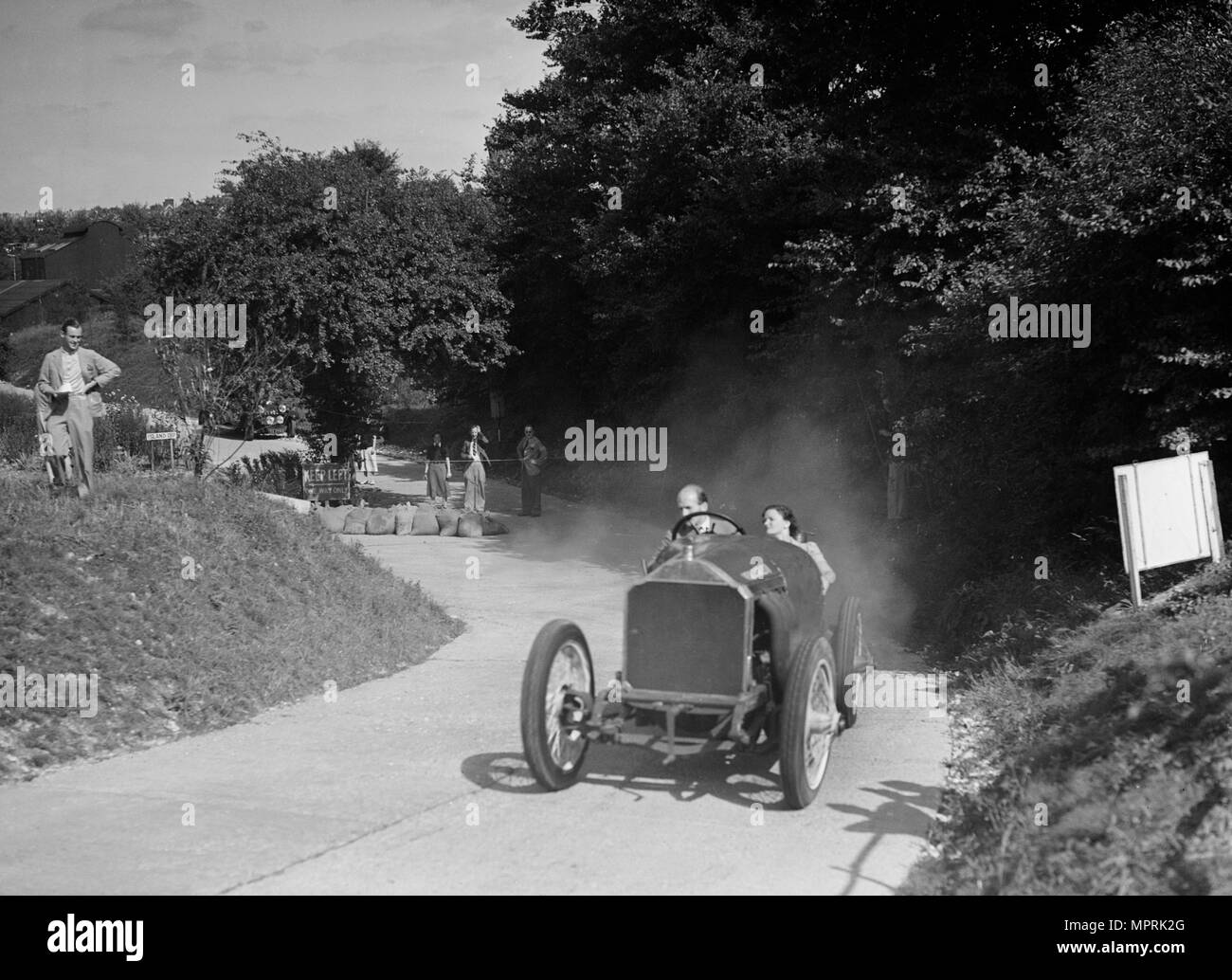 RGJ Nash roulant Vieux Charles III, 1912 Lorraine-Dietrich, au Croydon CSECC Essais de vitesse, 1937. Artiste : Bill Brunell. Banque D'Images