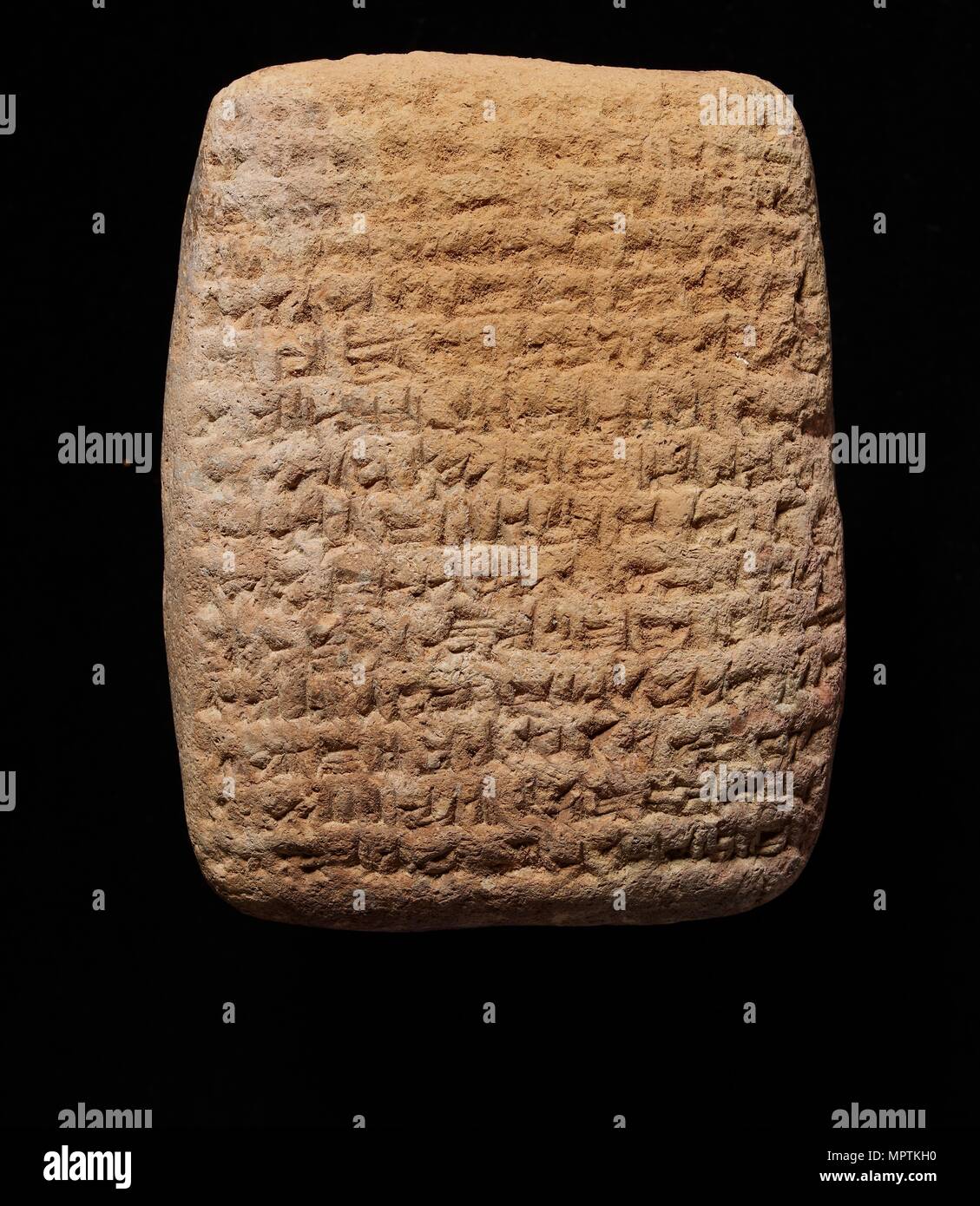 Tablette d'argile avec l'écriture cunéiforme des deux côtés, fin babylonienne, c 6e siècle avant J.-C.. Artiste : Inconnu. Banque D'Images