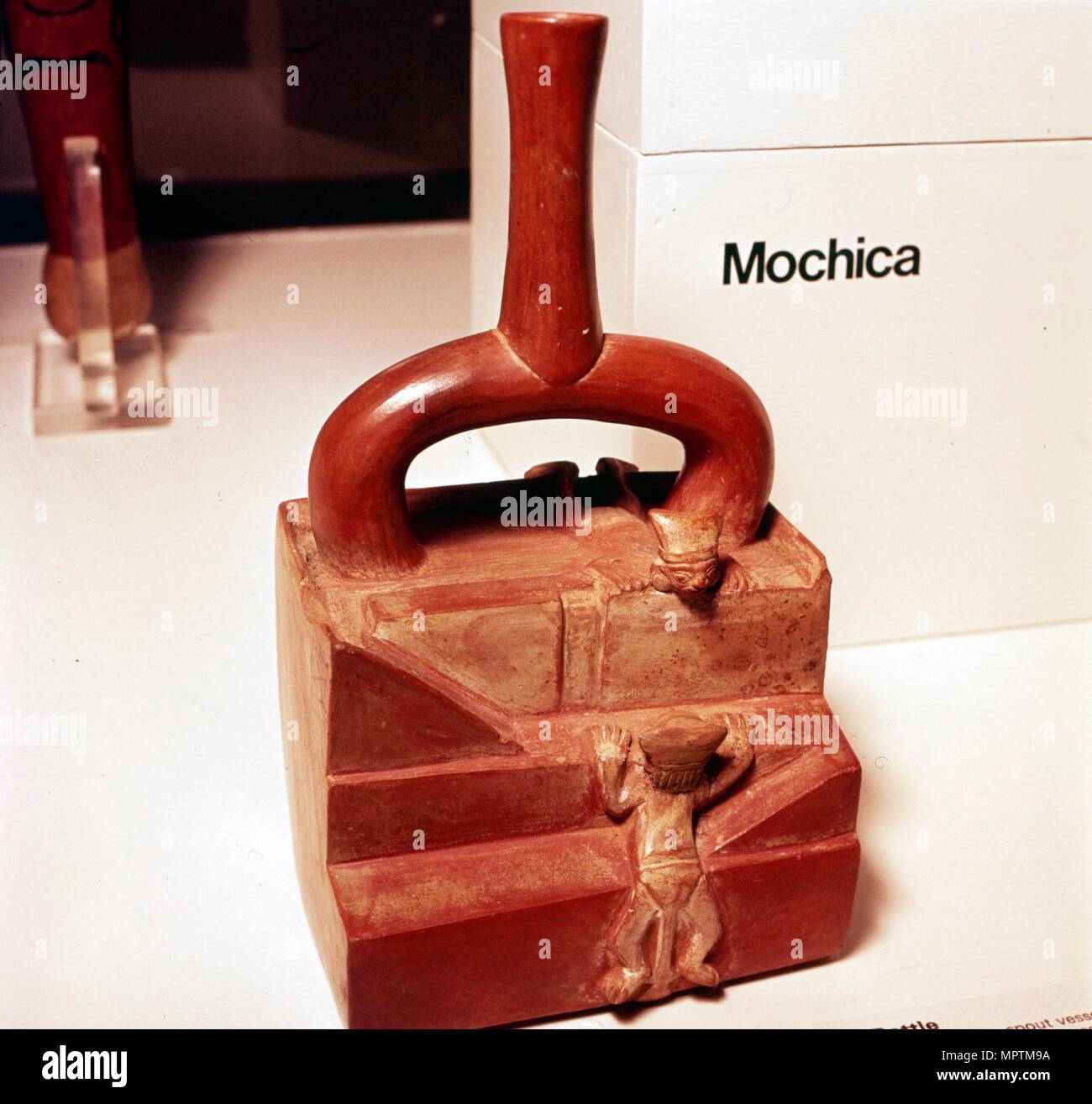 Pot de la tuyère d'étrier Mochica, Pérou, 1-750. Artiste : Inconnu. Banque D'Images