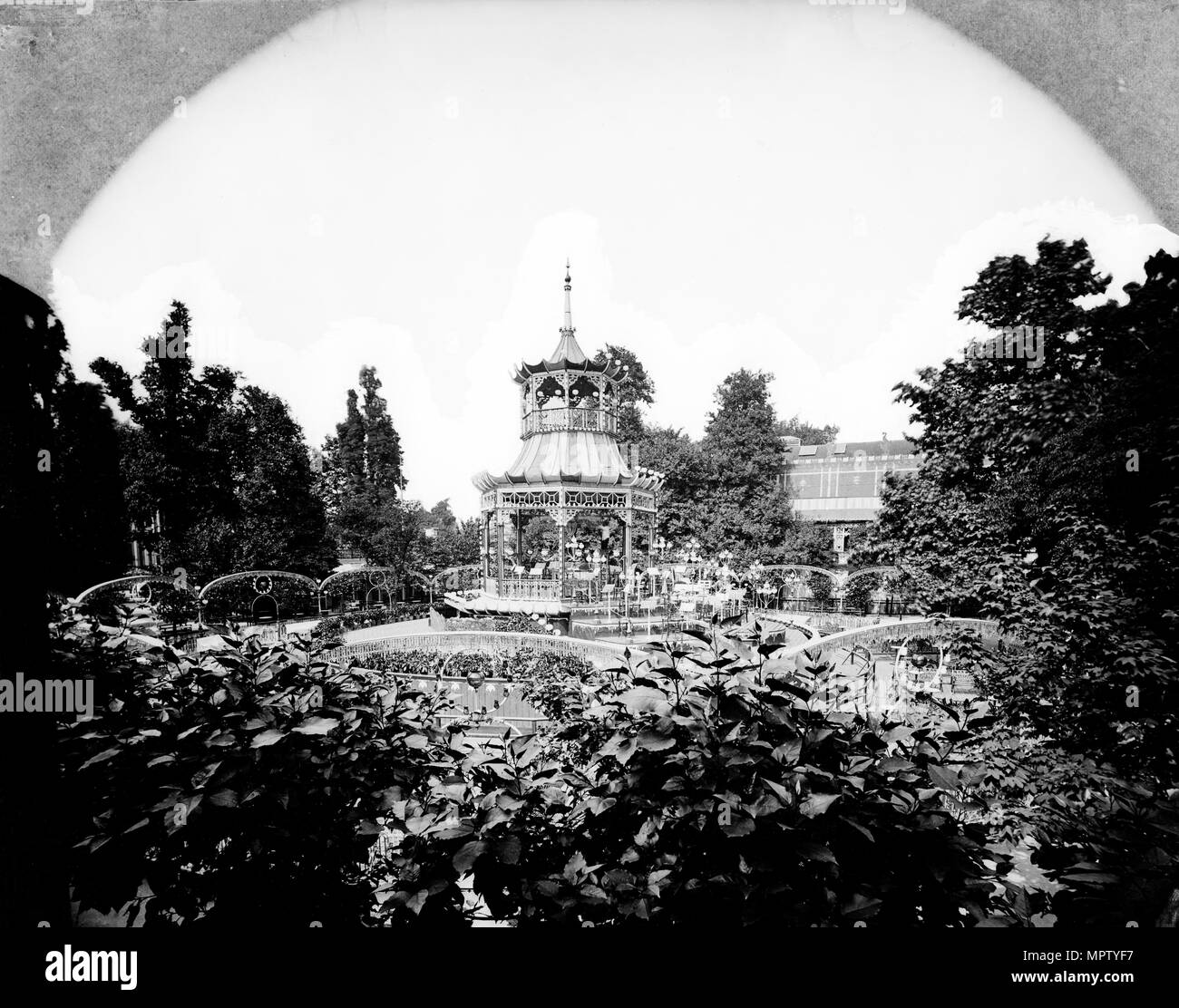 Le kiosque, Cremorne Gardens, Kensington, Londres, 1870-1877. Artiste : York & Fils. Banque D'Images