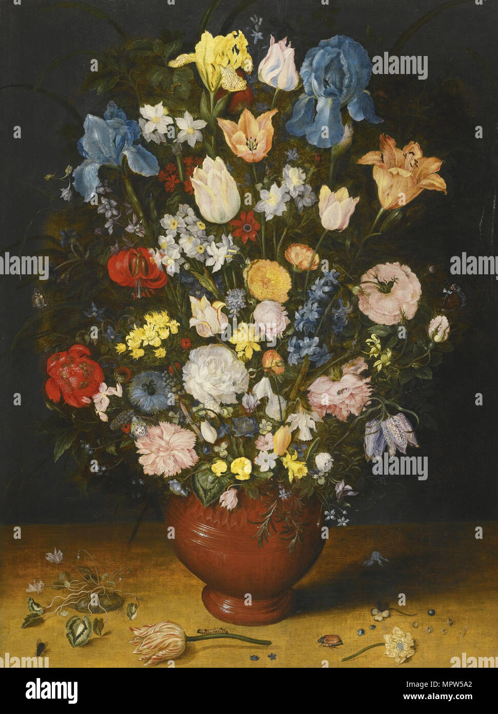 Nature morte avec roses, iris, tulipes, narcisses et dans un vase en céramique, c.1600-1605. Banque D'Images