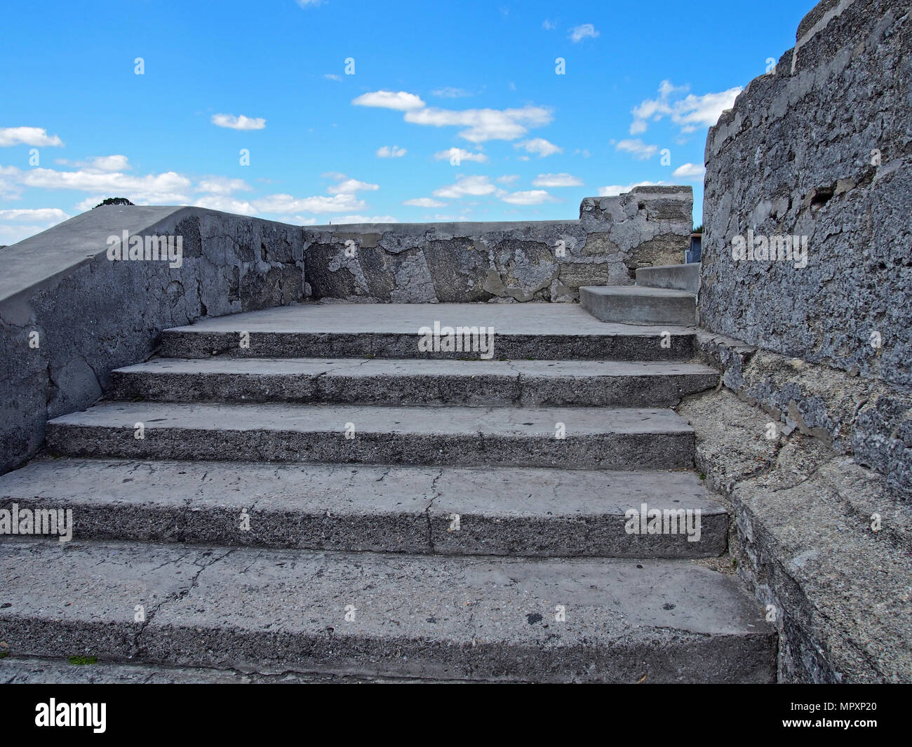 Escalier à pont à canons à Castillo de San Marcos, Saint Augustine, Floride, USA, 2018, © Katharine Andriotis Banque D'Images