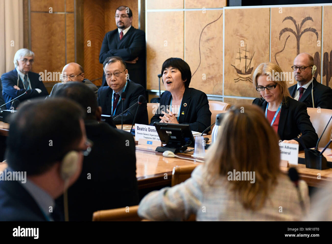 Genève, Suisse. 24 mai, 2018. Les délégués participent lors d'une réunion intitulée "Vers la couverture universelle de la transplantation d'organes solides', lors de la 71e Assemblée mondiale de la Santé à Genève, Suisse, le 24 mai 2018. La 71e Assemblée mondiale de la Santé (WHA) à Genève le jeudi montre qu'une forte appréciation de la valeur du modèle de la Chine et de l'expérience dans la transplantation d'organes. Crédit : Alain Grosclaude/Xinhua/Alamy Live News Banque D'Images