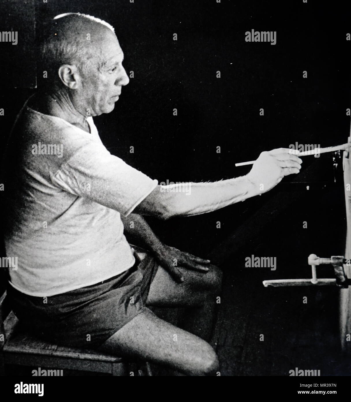 Photographie de Pablo Picasso (1881-1973) un peintre espagnol, sculpteur, graveur, céramiste, décorateur, poète et dramaturge. En date du 20e siècle Banque D'Images
