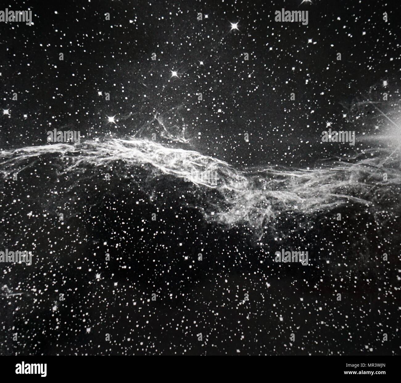 Photo de NGC 6960 Nébuleuse planétaire (en Verseau). En date du 20e siècle Banque D'Images
