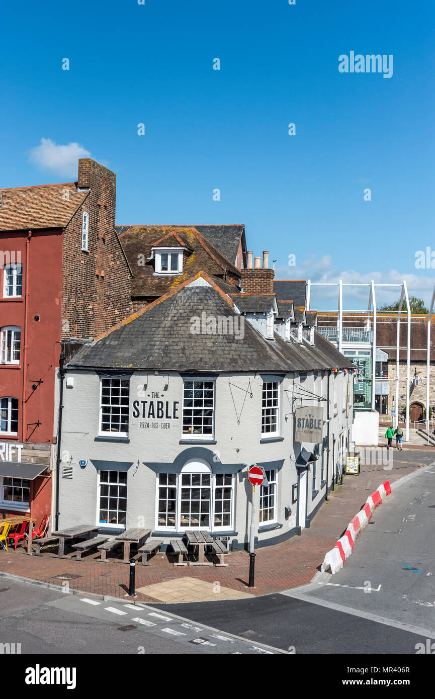 Des scènes de rue de Poole's patrimoine historique de vieux bâtiments et les liens avec la mer Banque D'Images