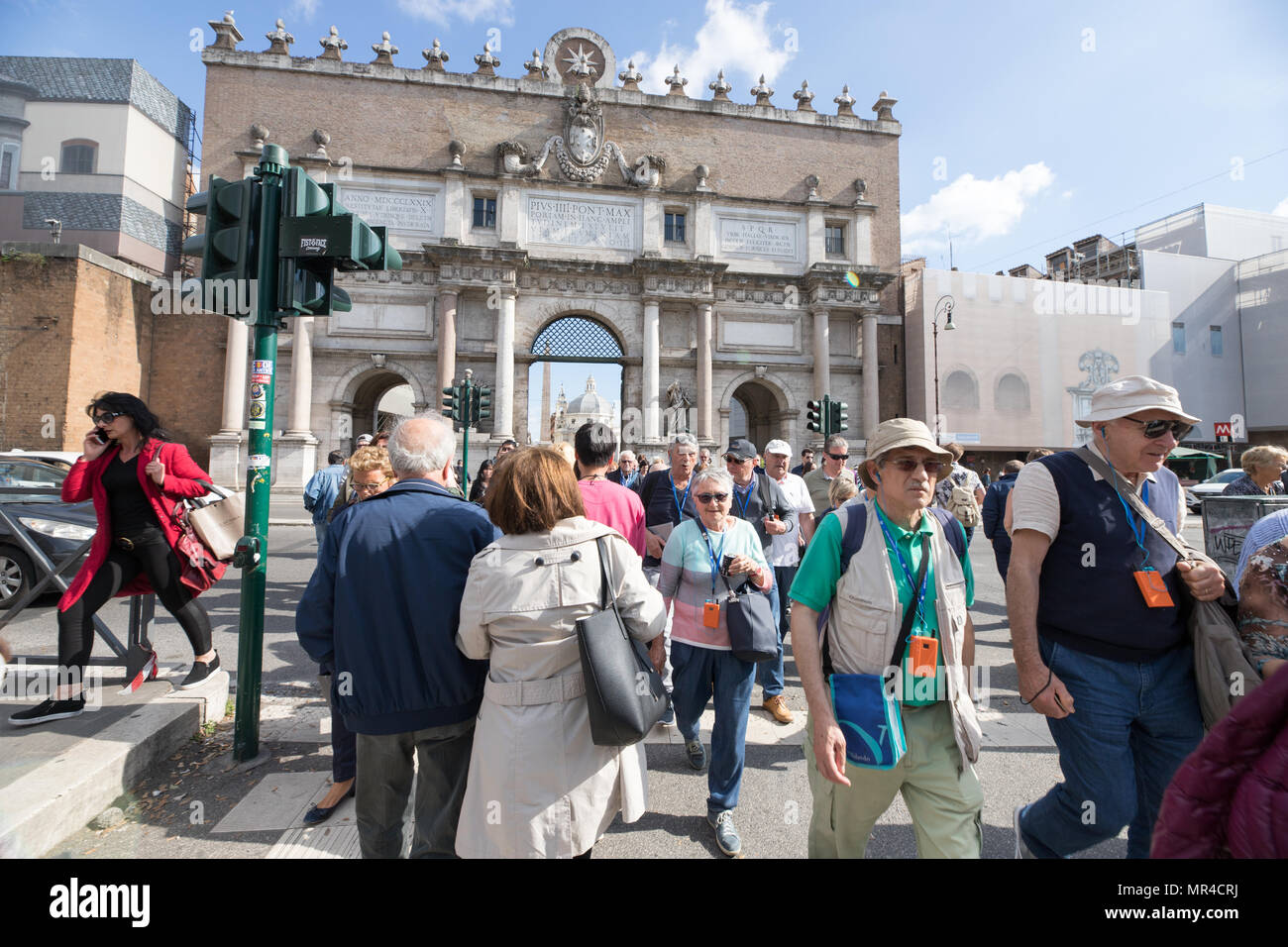 Rome Italie, les touristes en marche, rue Piazza Flaminio place, visitant la capitale en 2018. Banque D'Images