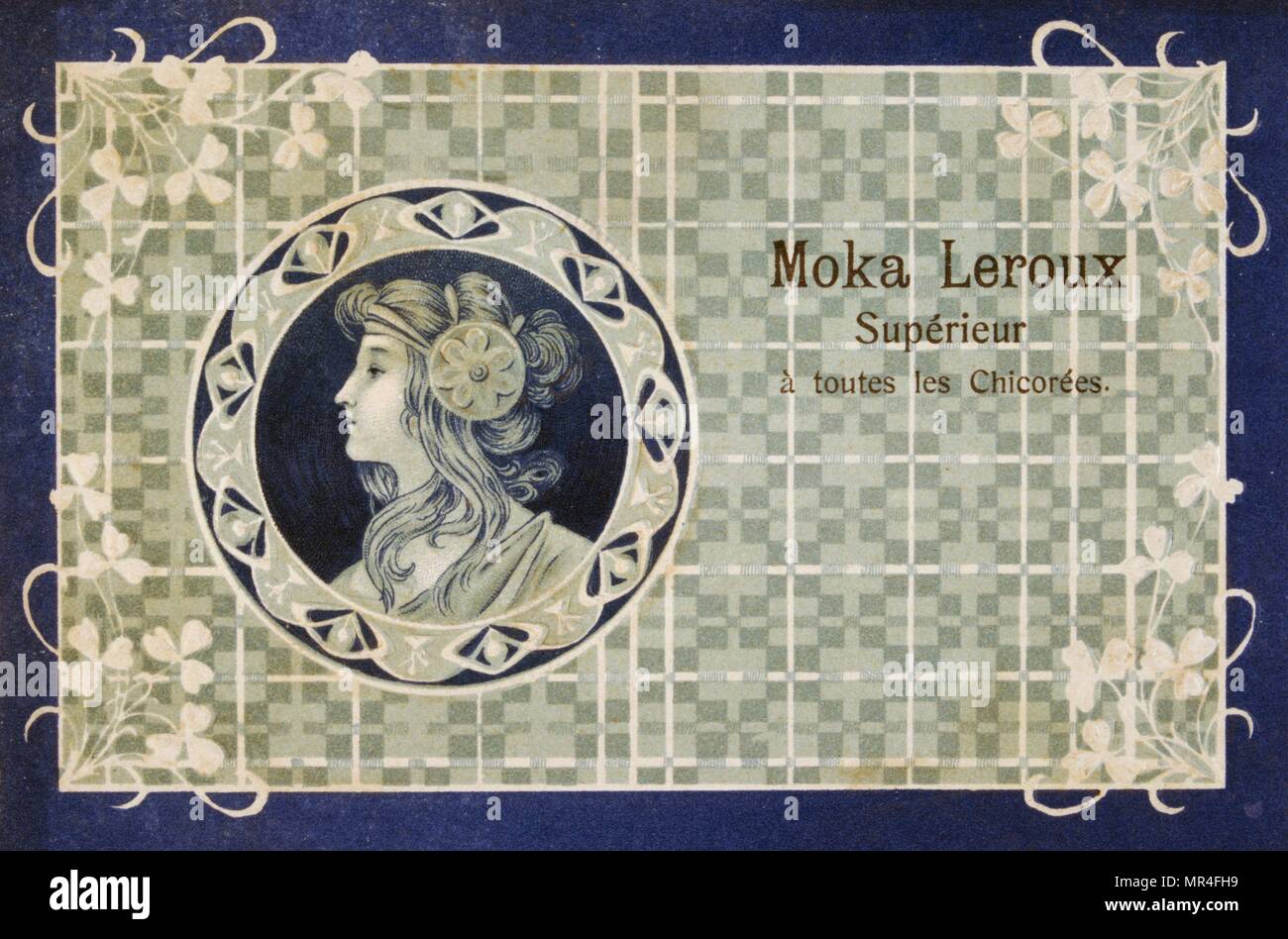 Carte postale française avec un art nouveu image d'une femme et de fleurs 1900 Banque D'Images