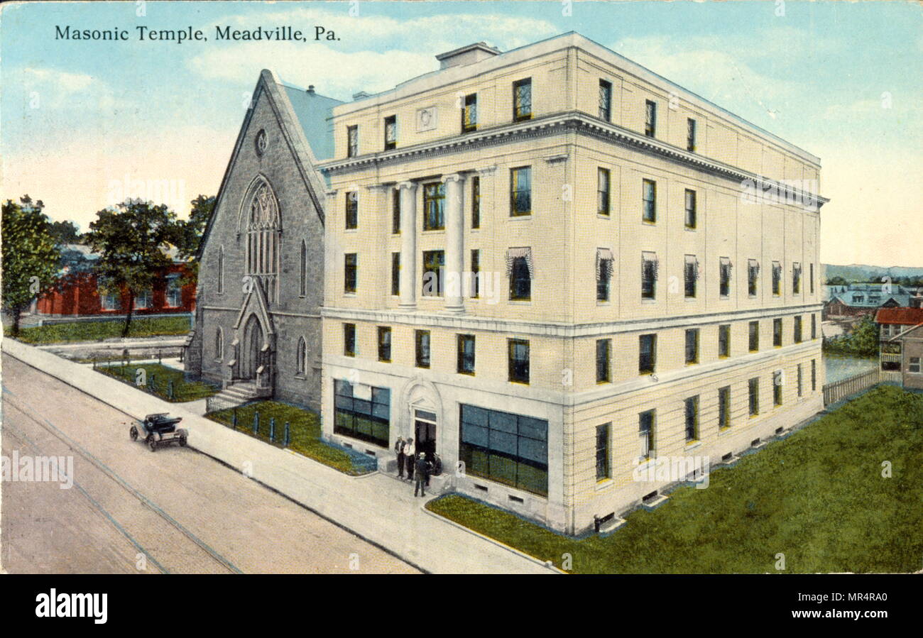 Temple maçonnique à Meadville, en Pennsylvanie aux États-Unis. Carte postale vers 1920 Banque D'Images