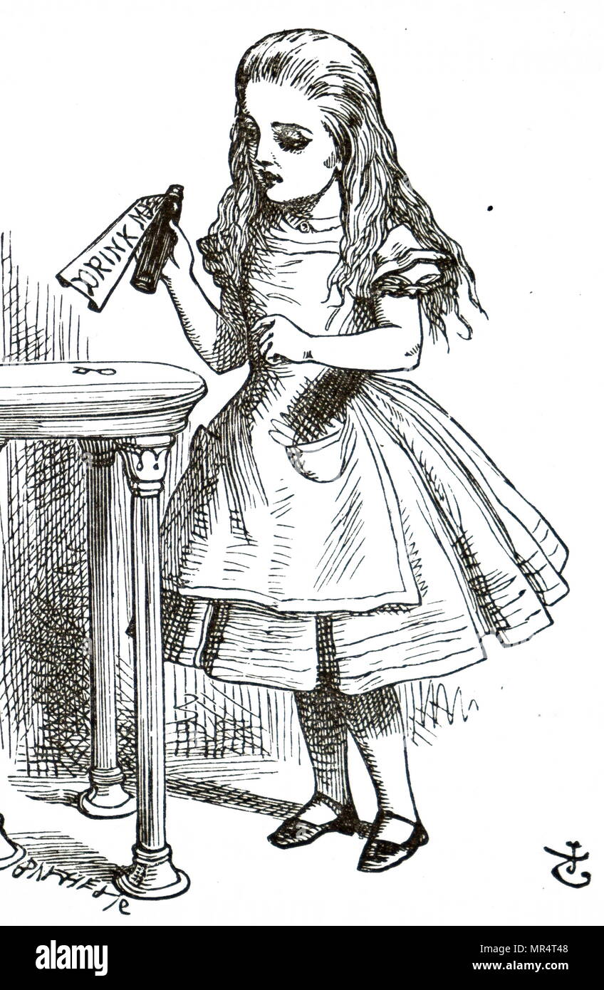 Illustration représentant une scène de Lewis Carroll, dans de l'autre côté, "et ce qu'Alice a trouvé là' - Alice trouve la clé et la bouteille marqué 'Drink Me'. Elle boit et se rétrécit, et ne peuvent pas atteindre la clé sur la table. L'Illustre John Tenniel (1820-1914), un illustrateur anglais, graphique, humoriste et caricaturiste politique. En date du 19e siècle Banque D'Images
