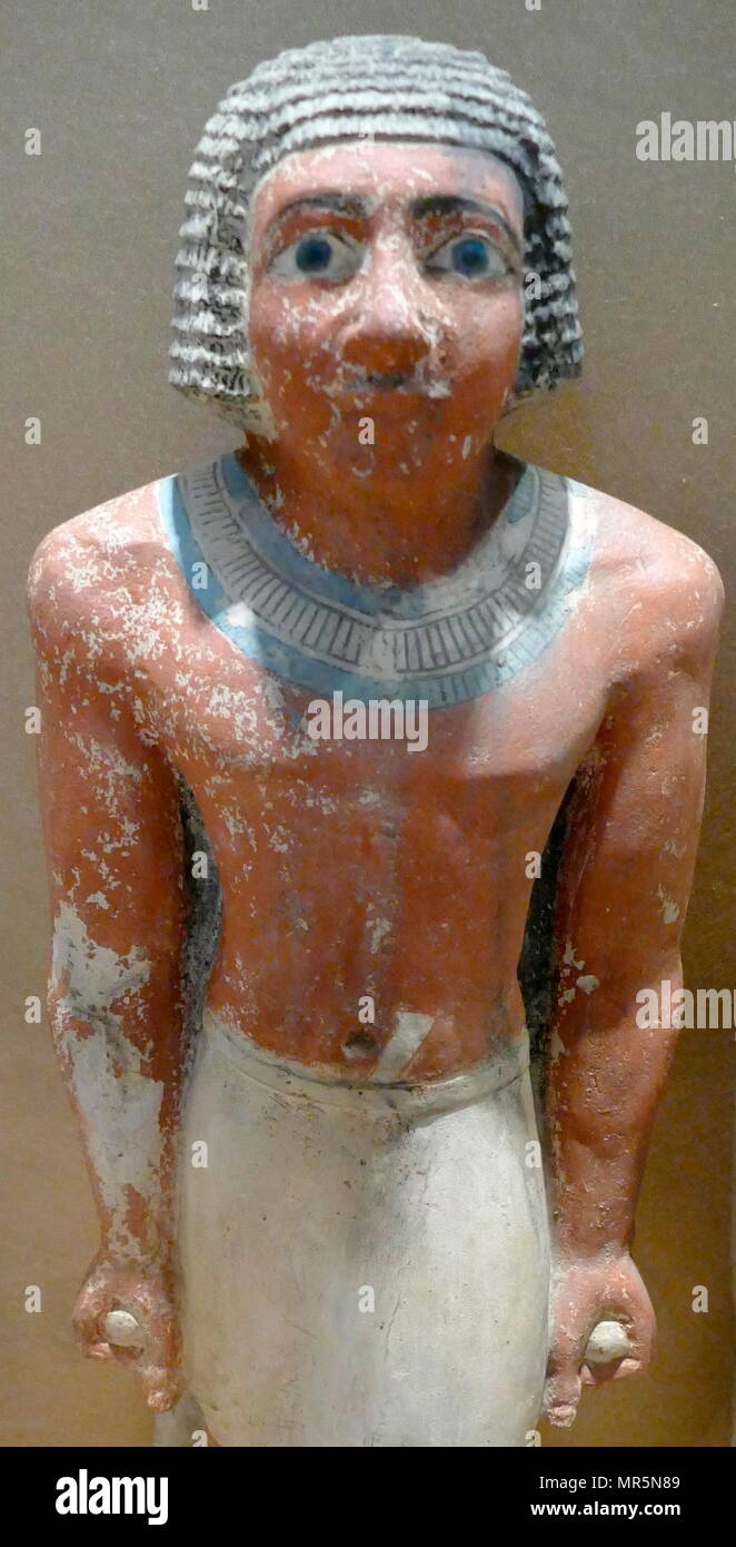 La figure de calcaire peint, sixième dynastie de l'Egypte ancienne ; l'ancien royaume de l'Egypte dynastique. Banque D'Images