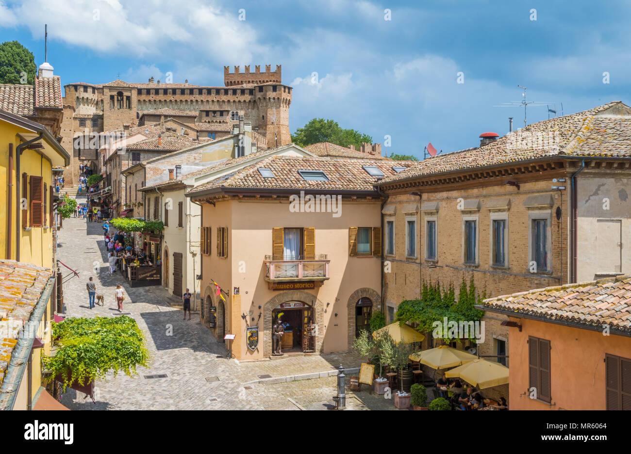 Gradara, petite ville dans la province de Pesaro Urbino, dans la région des Marches de l'Italie. Banque D'Images
