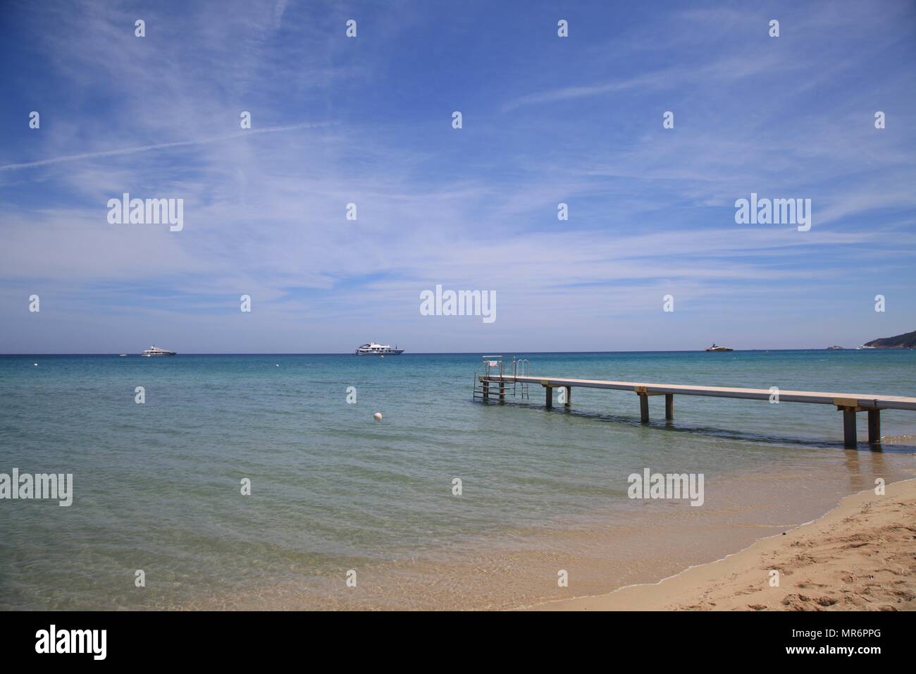 La plage de Pampelonne, St Tropez, Var, France Photo Stock Alamy