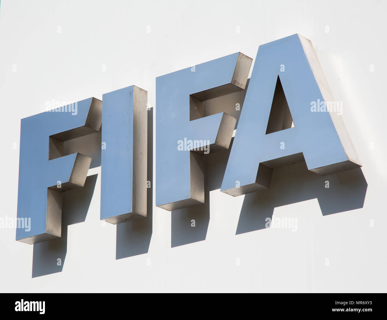 ZURICH - 10 avril : Siège de international FIFA football (soccer) association le 10 avril 2016 à Zurich, Suisse. La FIFA est très critizied Banque D'Images