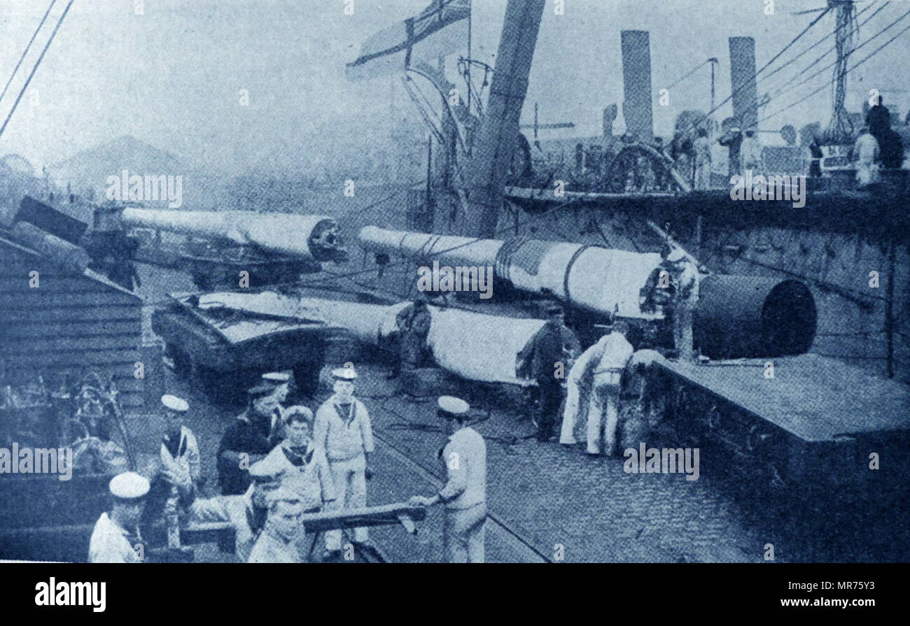 L'équipement vieux cuirassés de la Royal Navy, de l'action dans les Dardanelles. Les opérations navales dans la campagne des Dardanelles (17 février 1915 - 9 janvier 1916) a eu lieu contre l'Empire Ottoman durant la Première Guerre mondiale. Navires de la Royal Navy, la Marine nationale française, la marine impériale de Russie et la Marine royale australienne, tenté de forcer les défenses du détroit des Dardanelles. Banque D'Images
